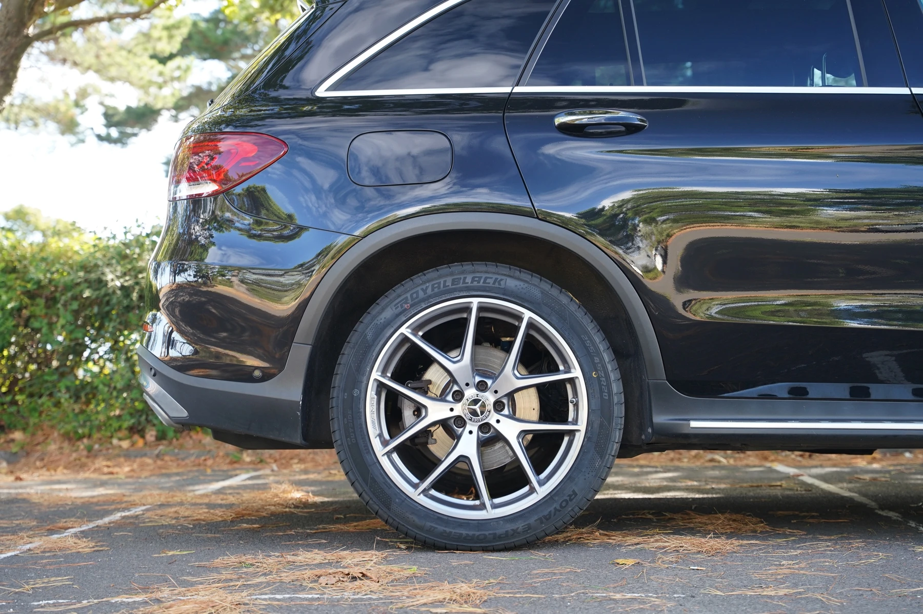 Mercedes-Benz-GLC-image-34