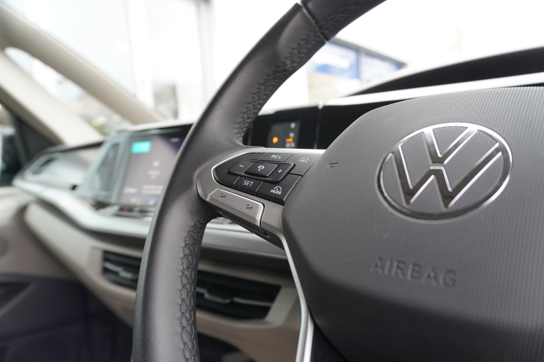Volkswagen Multivan 2.0 TDI Life 5dr DSG