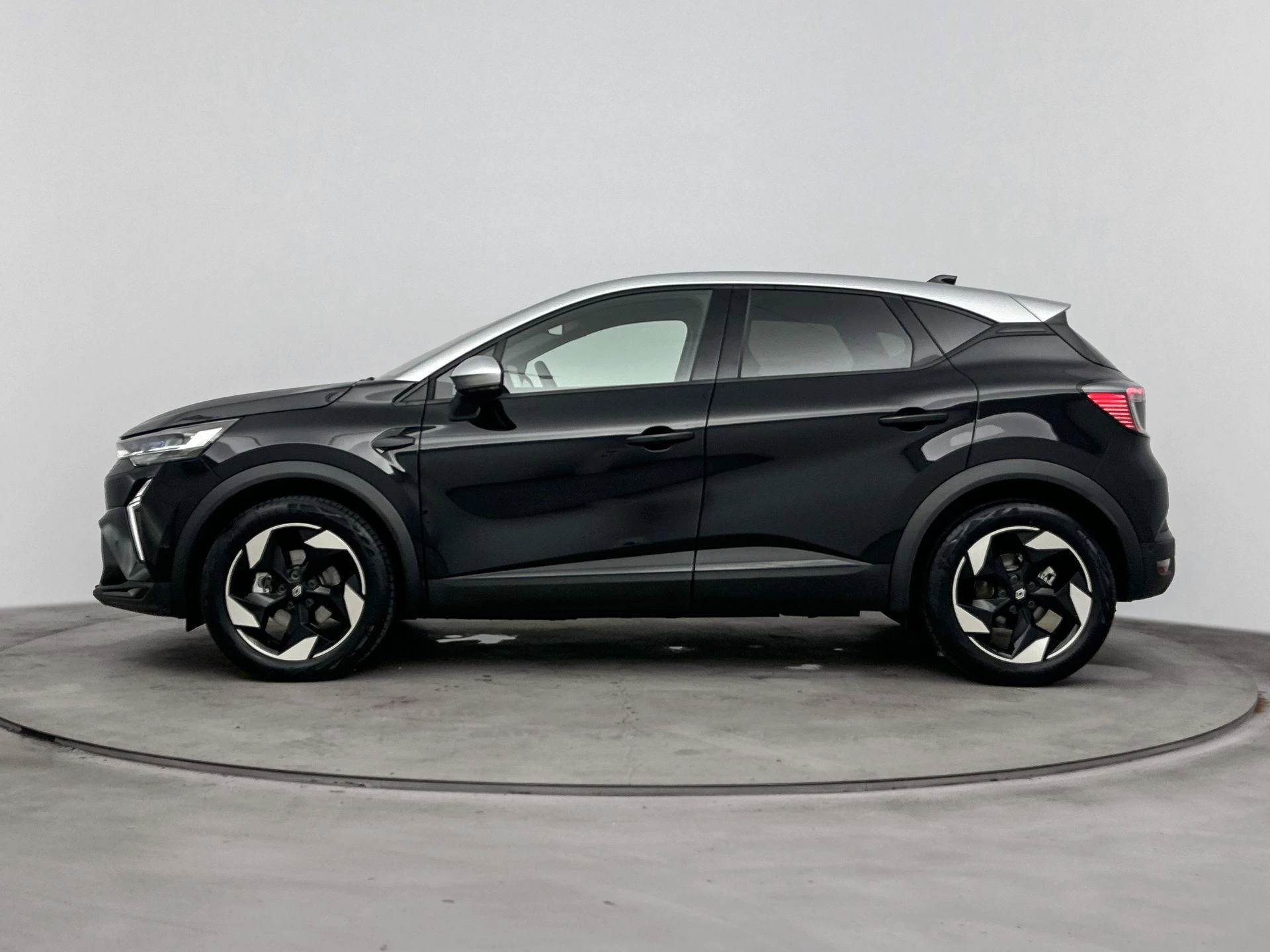 Renault-Captur-image-1