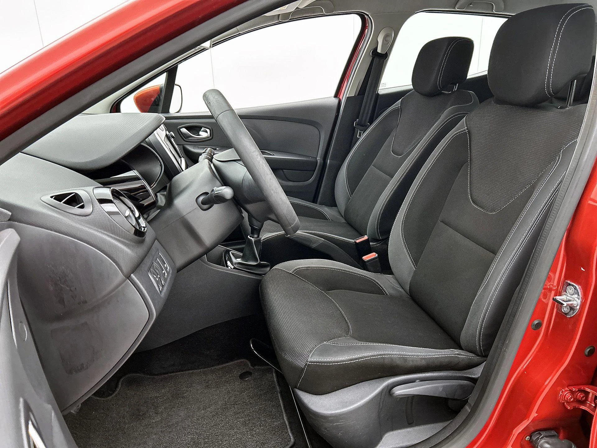 Renault-Clio-image-20