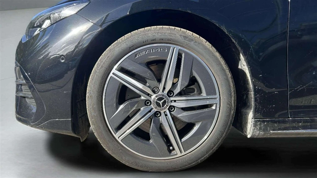 Mercedes-Benz-CLA-image-8