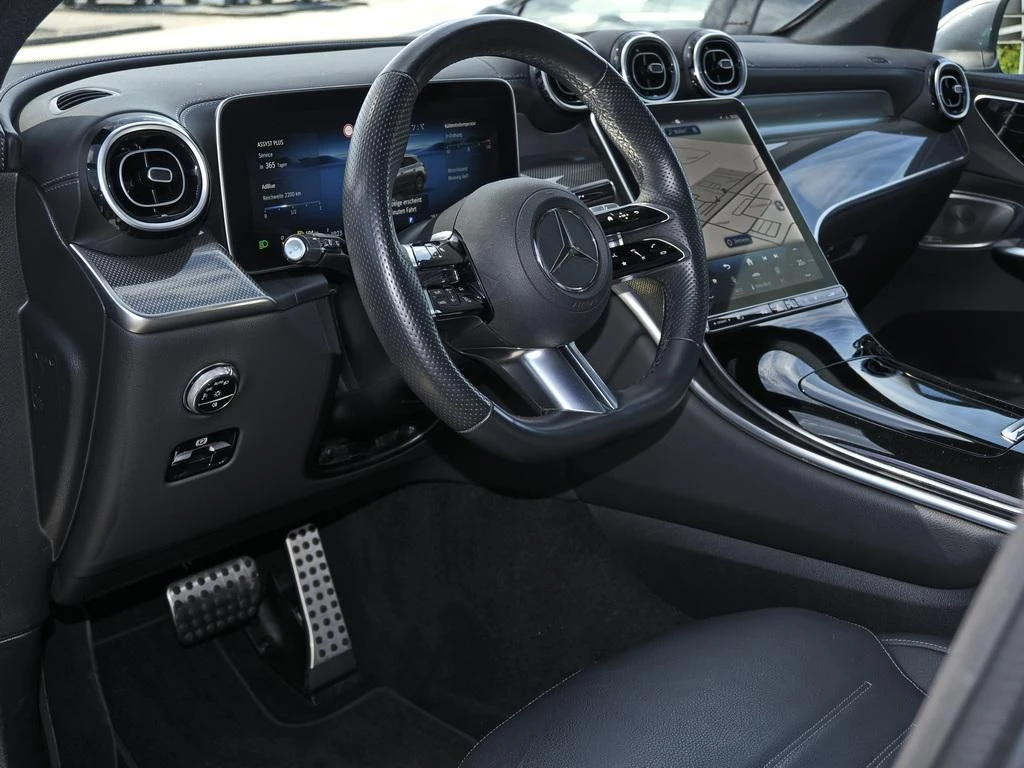 Mercedes-Benz-GLC 220 d-image-8