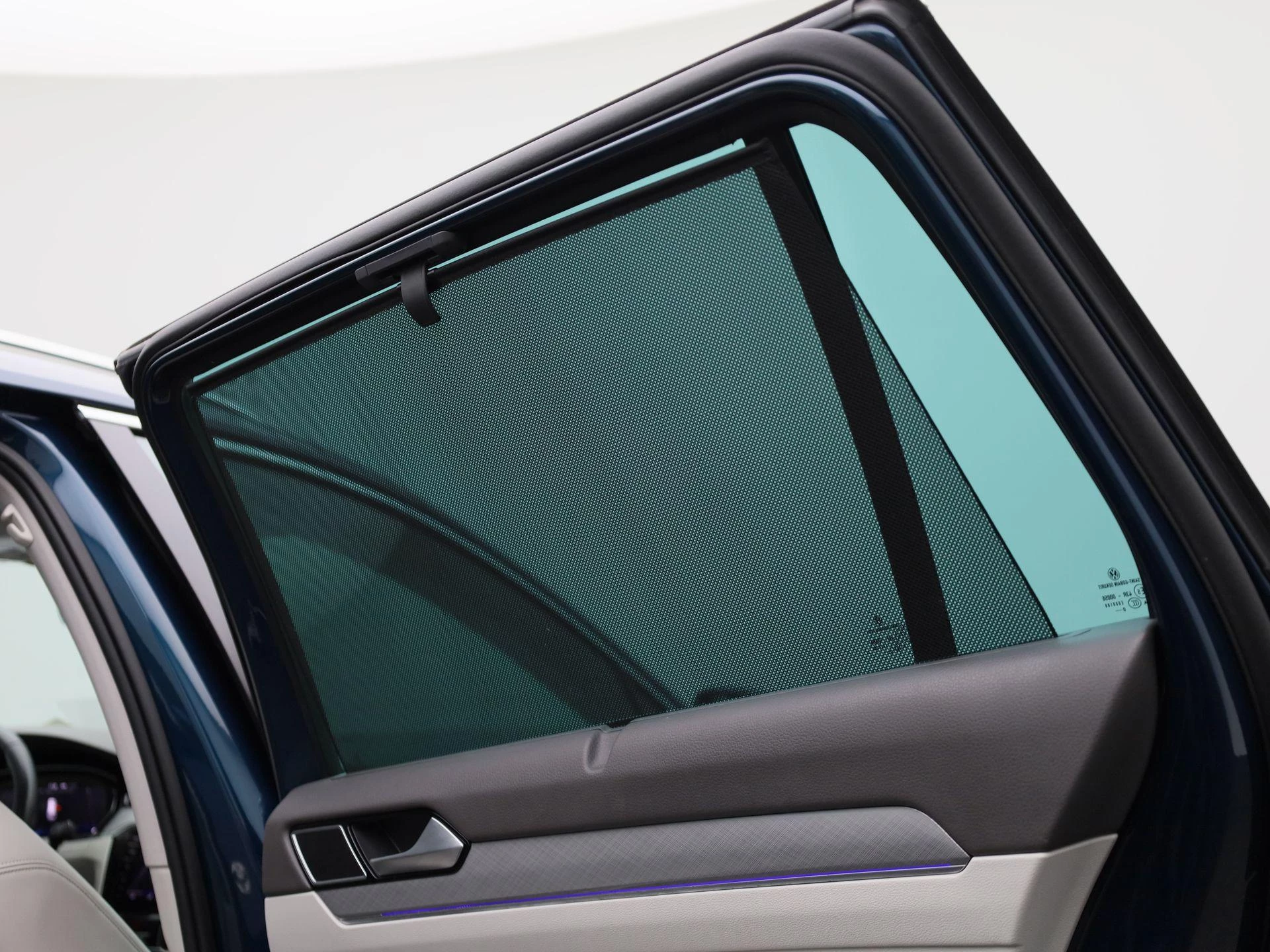 Volkswagen-Passat-image-41