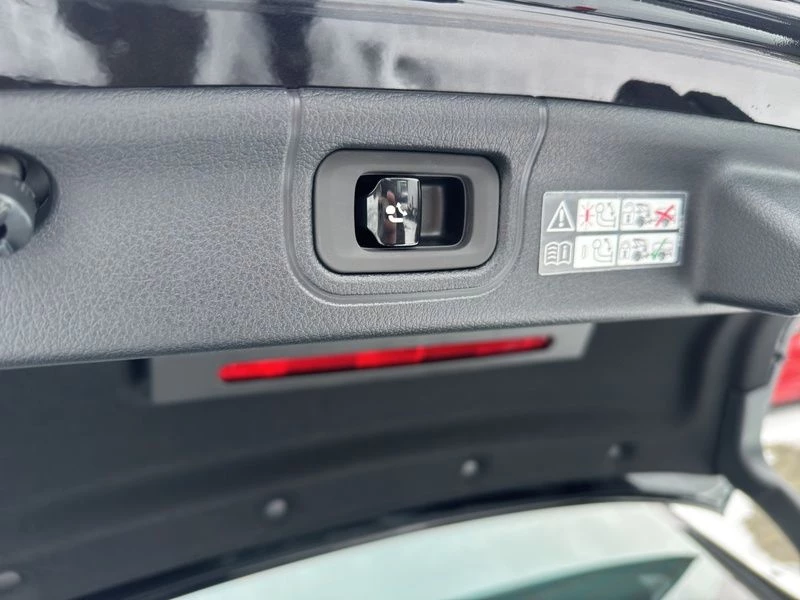 Mercedes-Benz C-Klasse 300 AMG AHK MBUX KLIMA NAVI AMG LineW206 C 300 AMG AHK MBUX KLIMA NAVI AMG Line