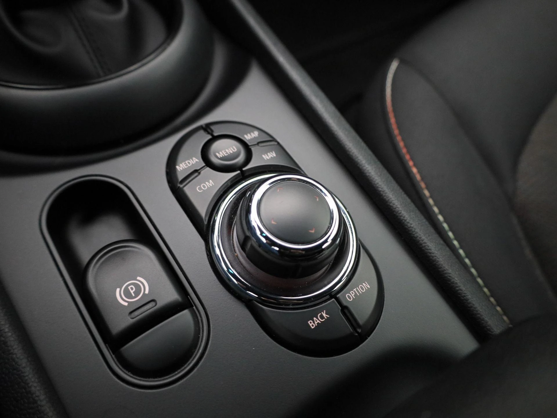 MINI-Clubman-image-25