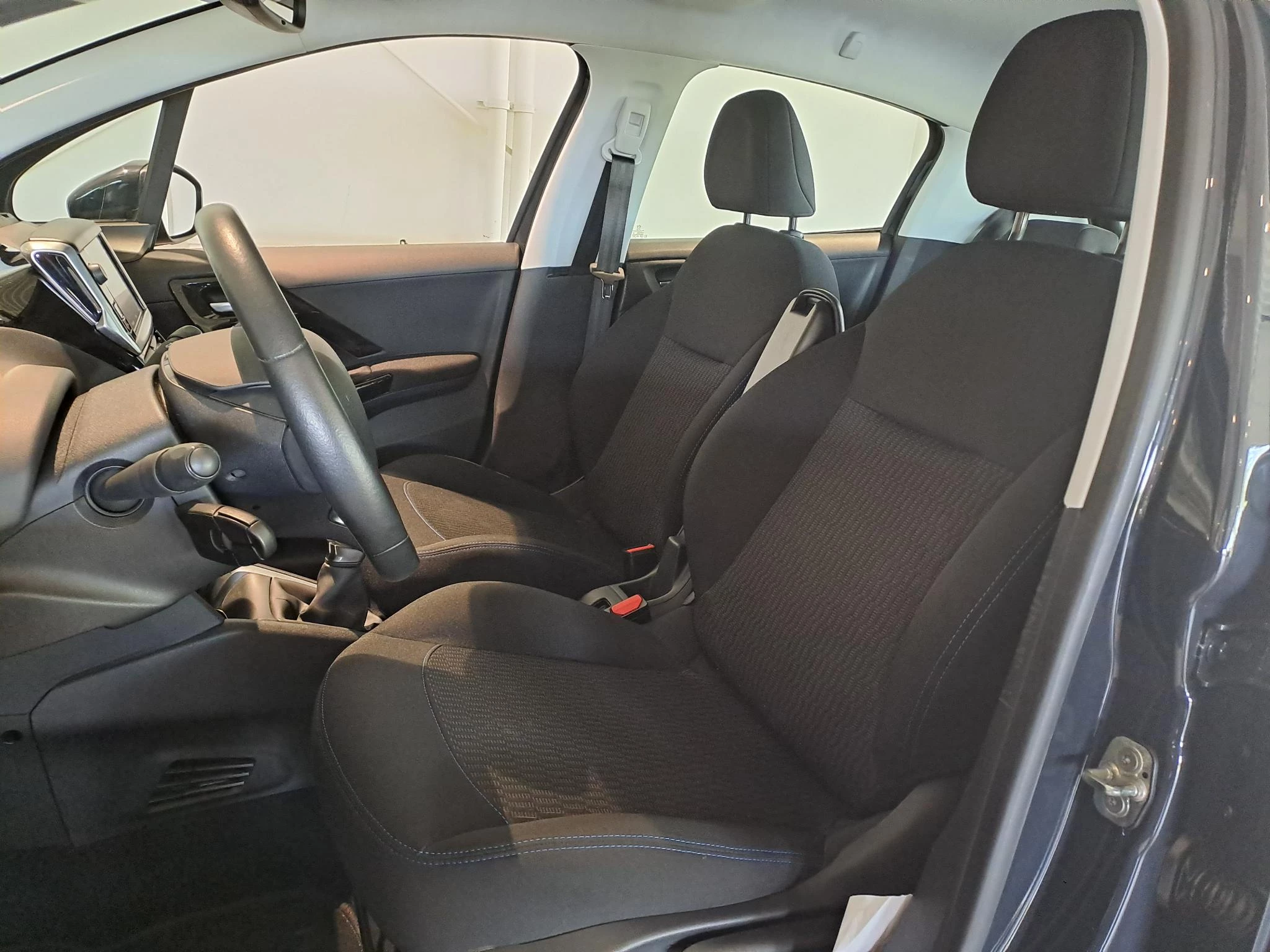 Peugeot-208-image-15