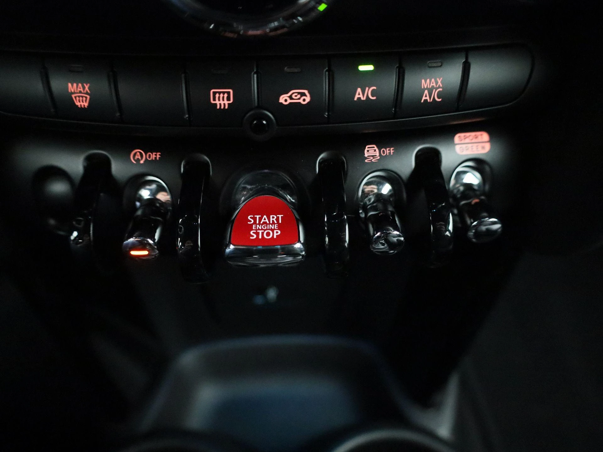 MINI-Cooper-image-18