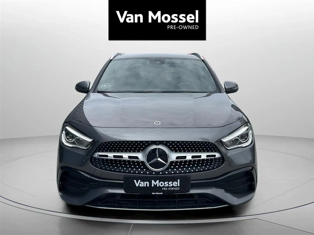 Mercedes-Benz-GLA-image-1