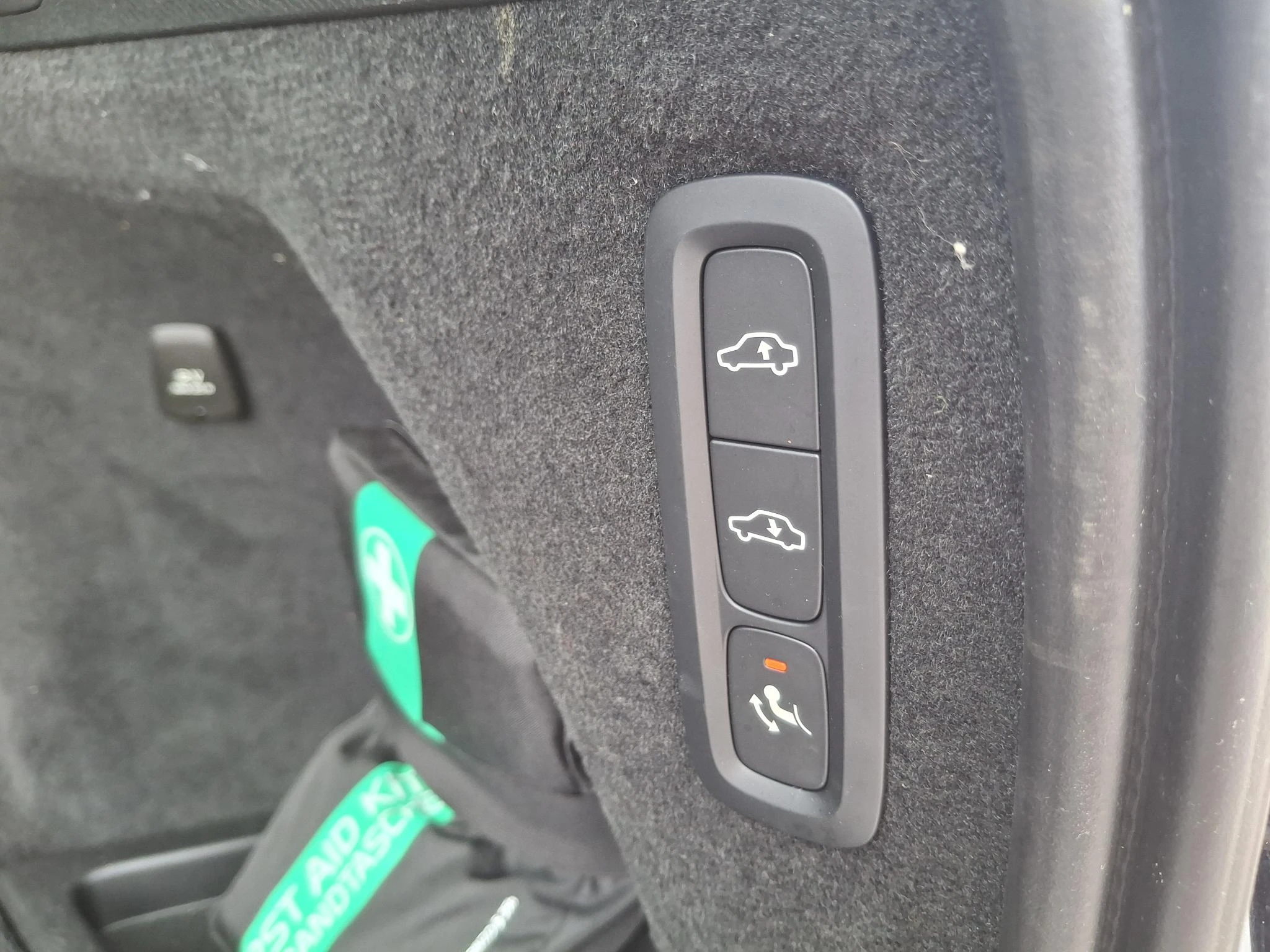 Volvo-XC90-image-14