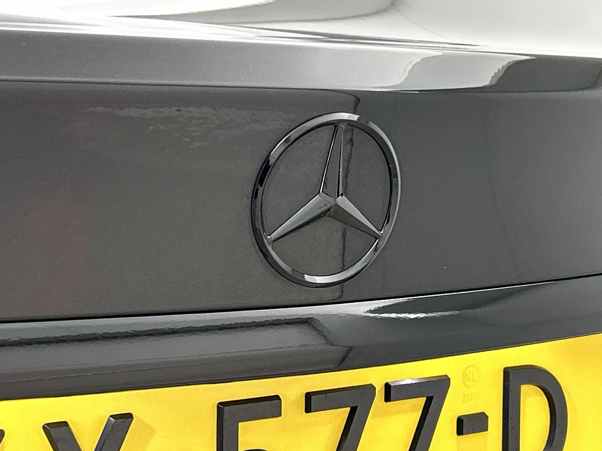 Mercedes-Benz-C-Klasse-image-28