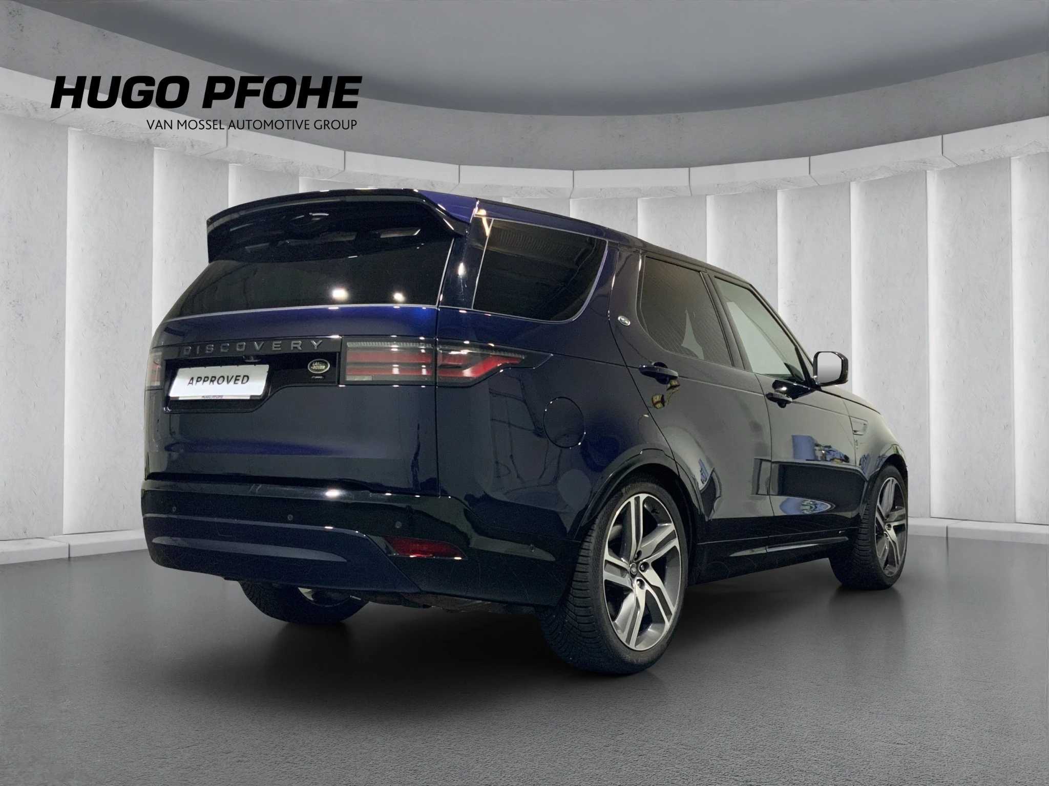 Land Rover-Discovery-image-3