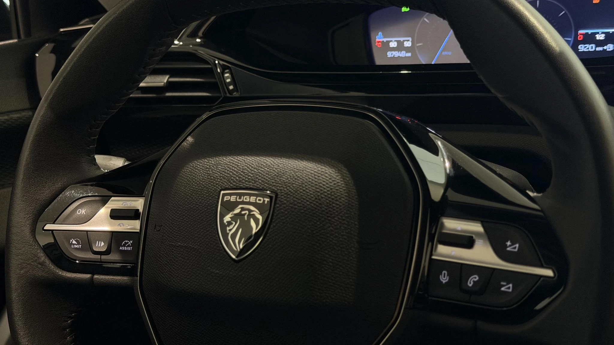 Peugeot-308-image-11
