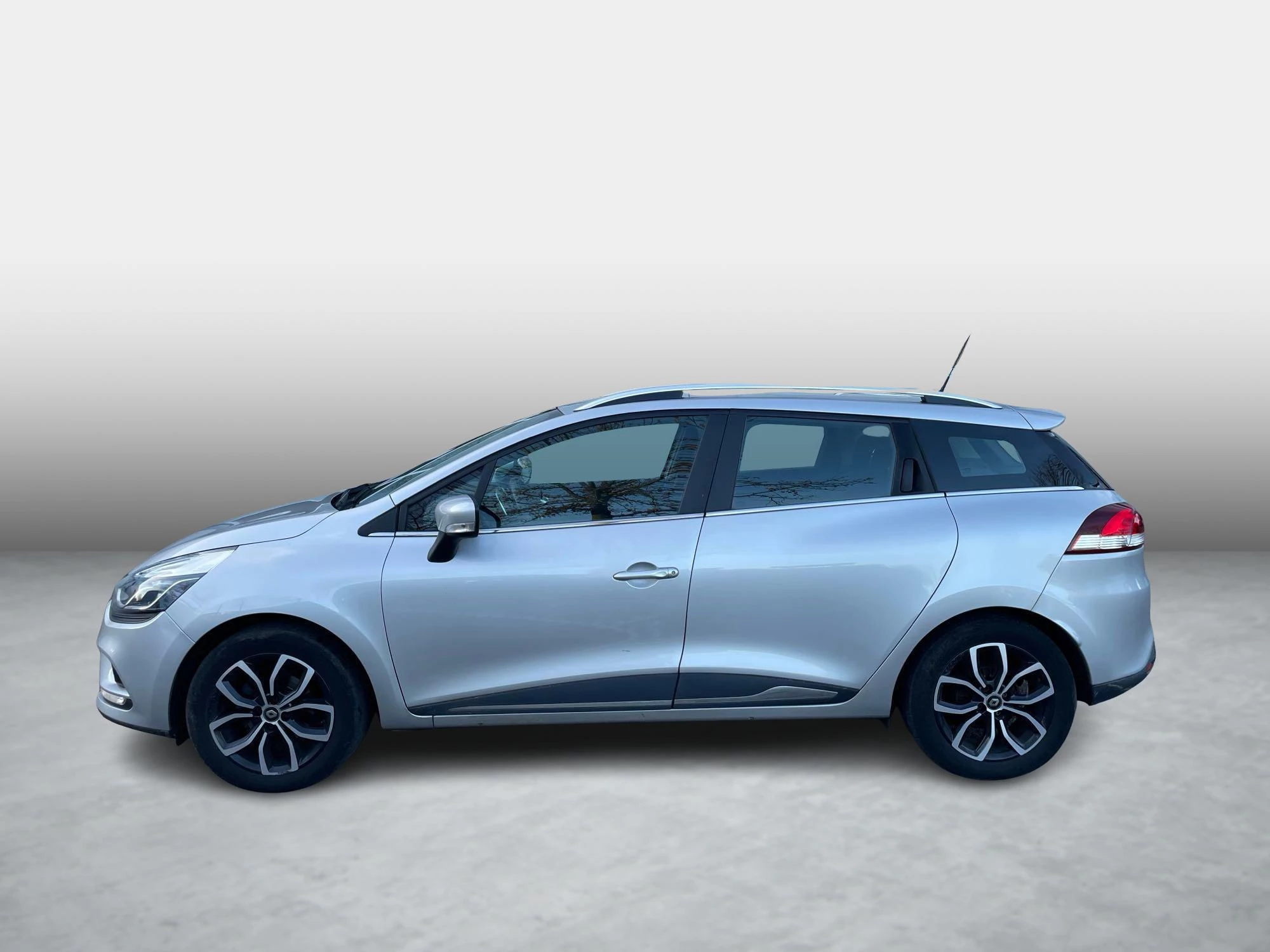 Renault Clio Grandtour TCe 90 Cool & Sound #2