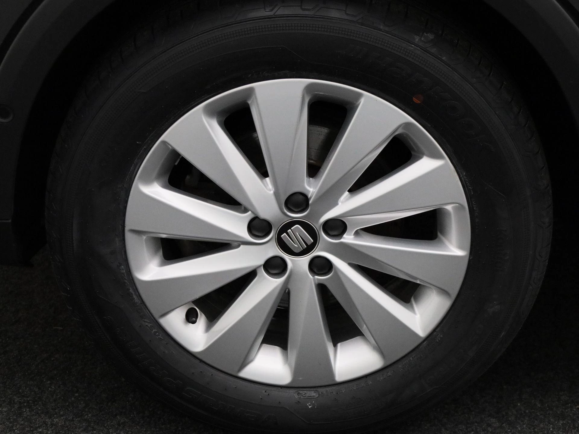 SEAT-Arona-image-11
