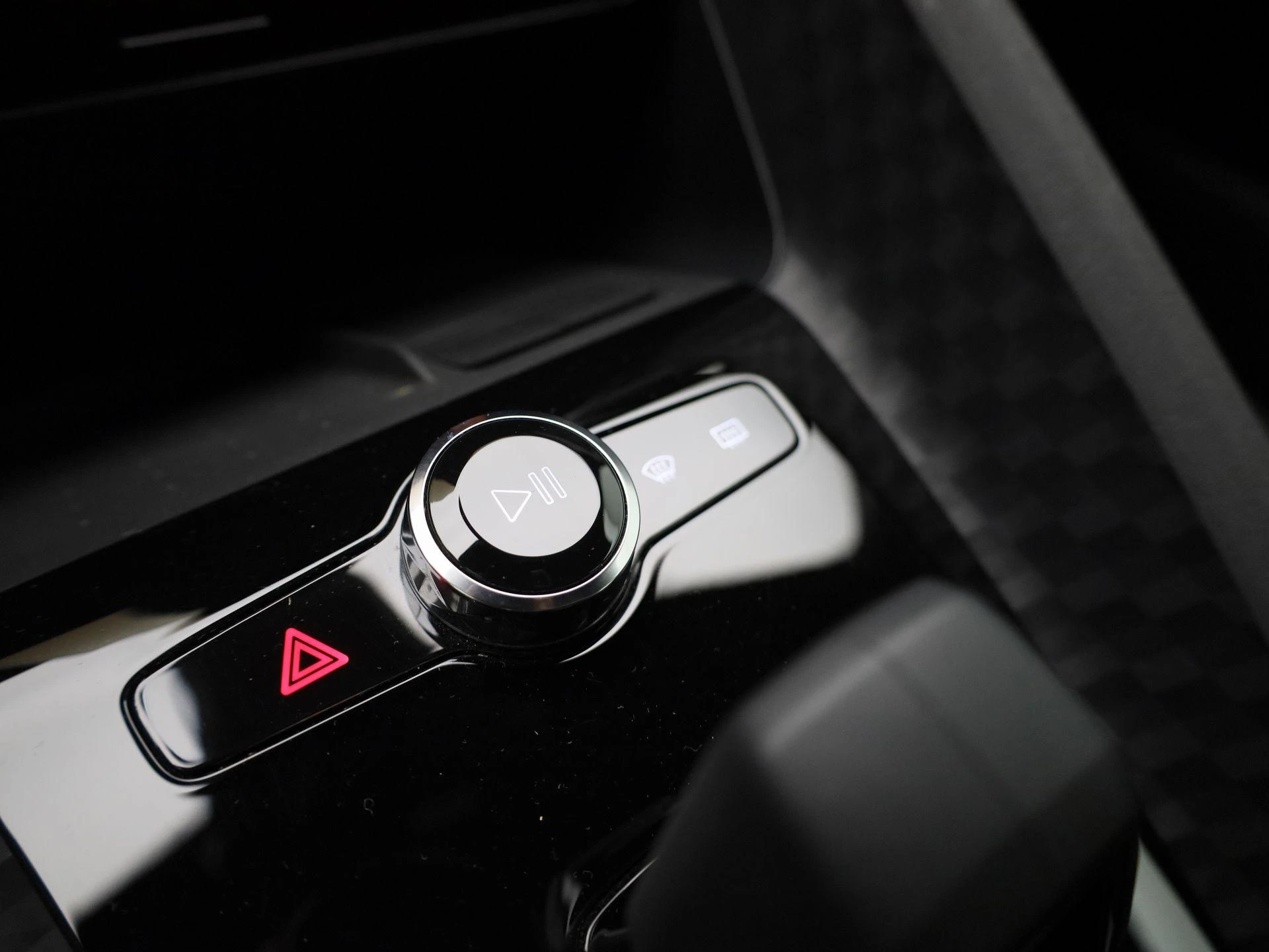 Polestar-2-image-27