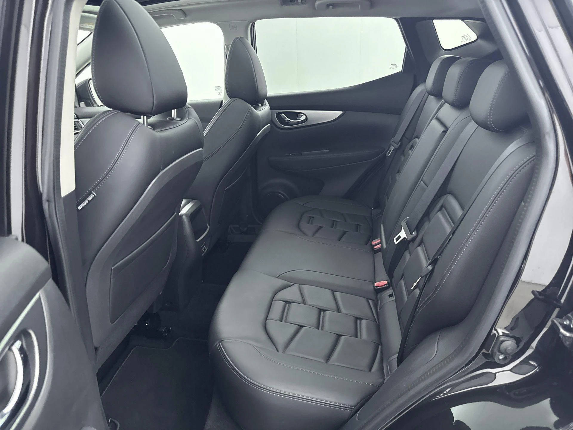 Nissan-QASHQAI-image-25