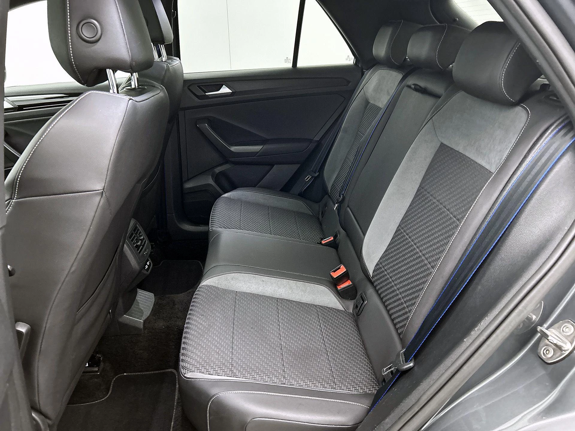 Volkswagen T-Roc 2.0 TSI 4Motion R | 301 PK |