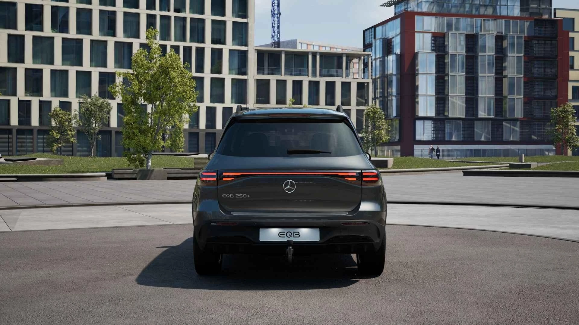 Mercedes-Benz-EQB-image-6