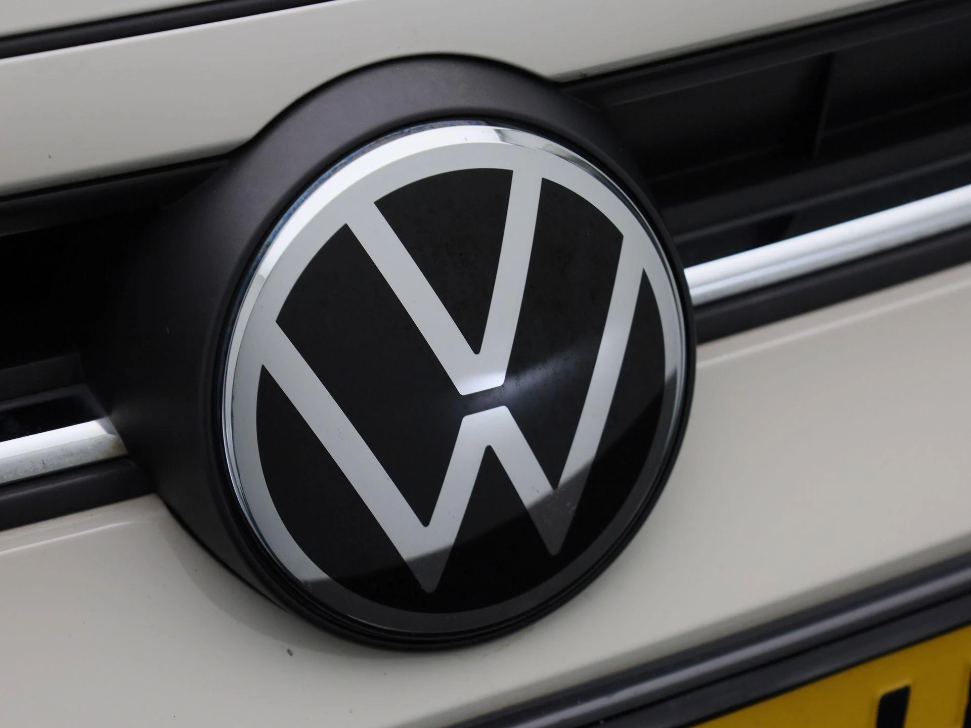 Volkswagen-Polo-image-29