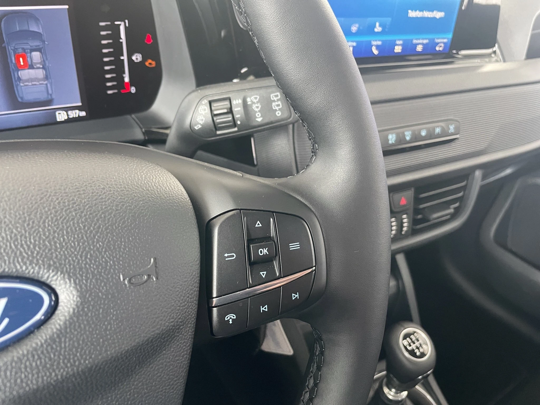Ford-Tourneo Courier-image-18