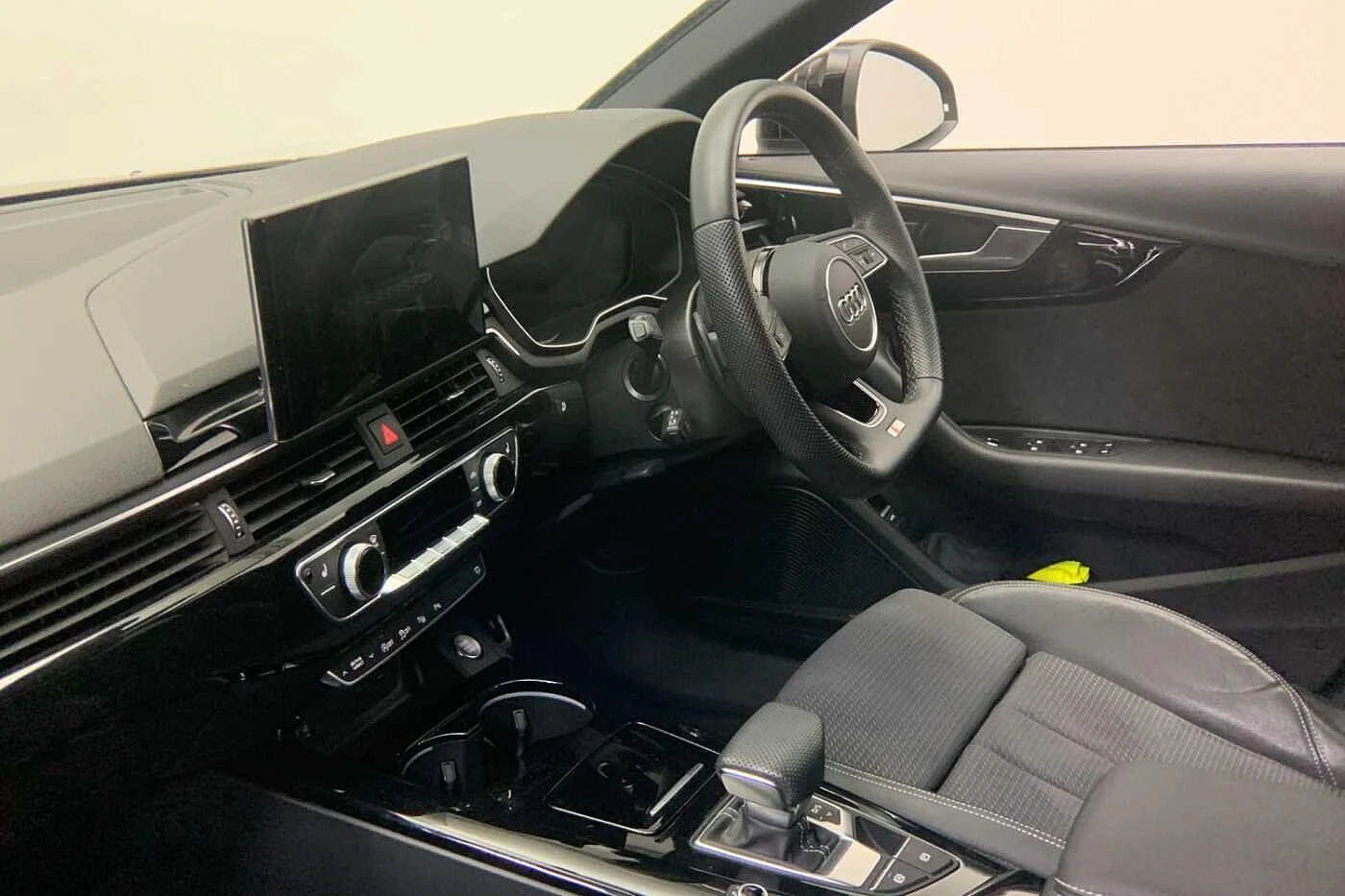 Audi-A4-image-1