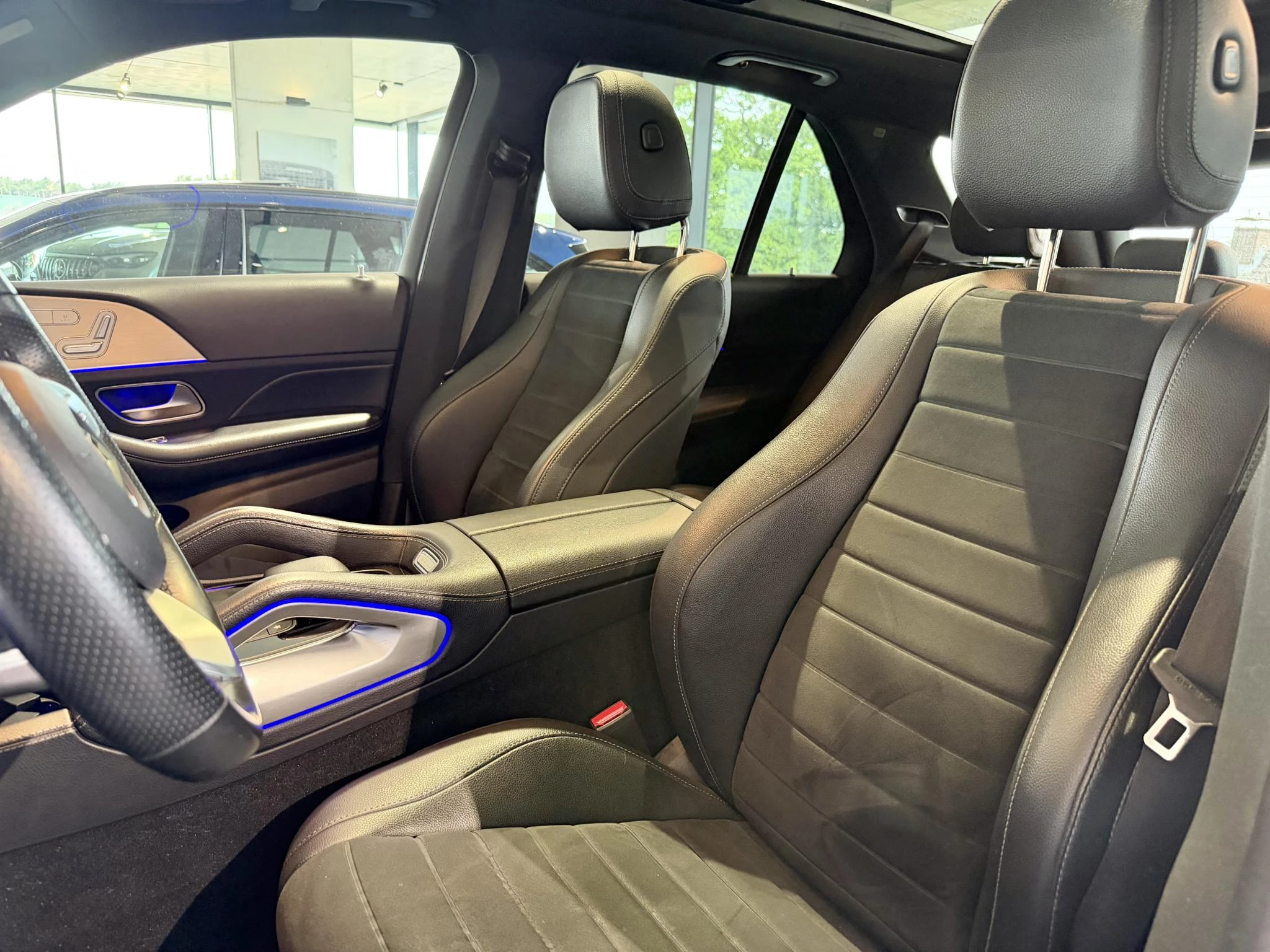 Mercedes-Benz-GLE-image-7