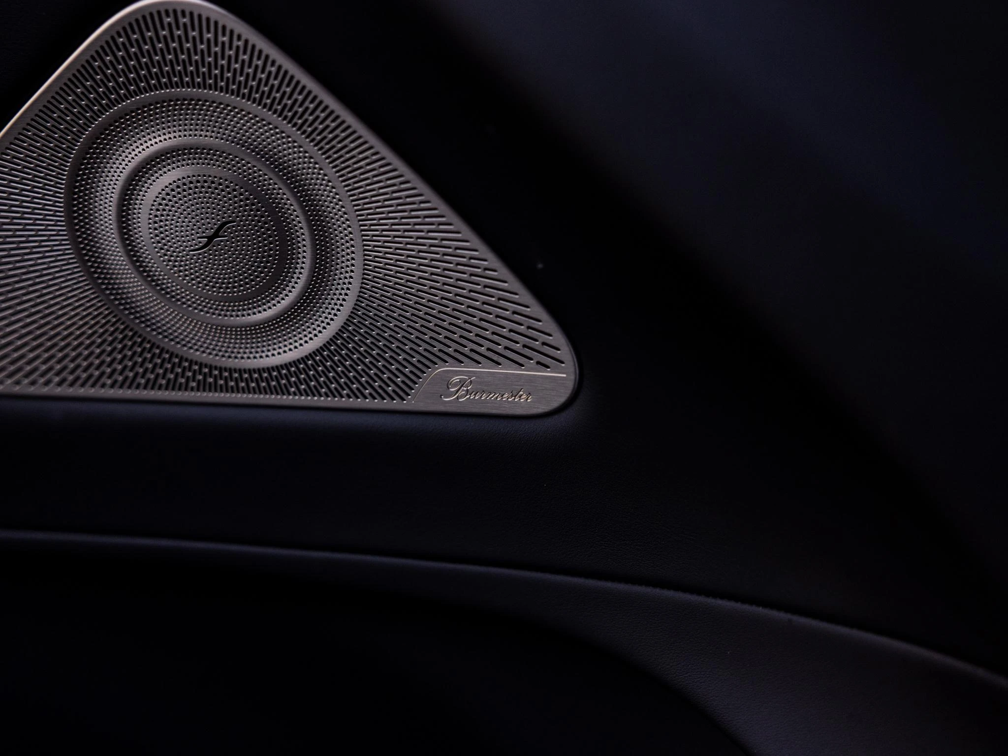 Mercedes-Benz-S-Klasse-image-35