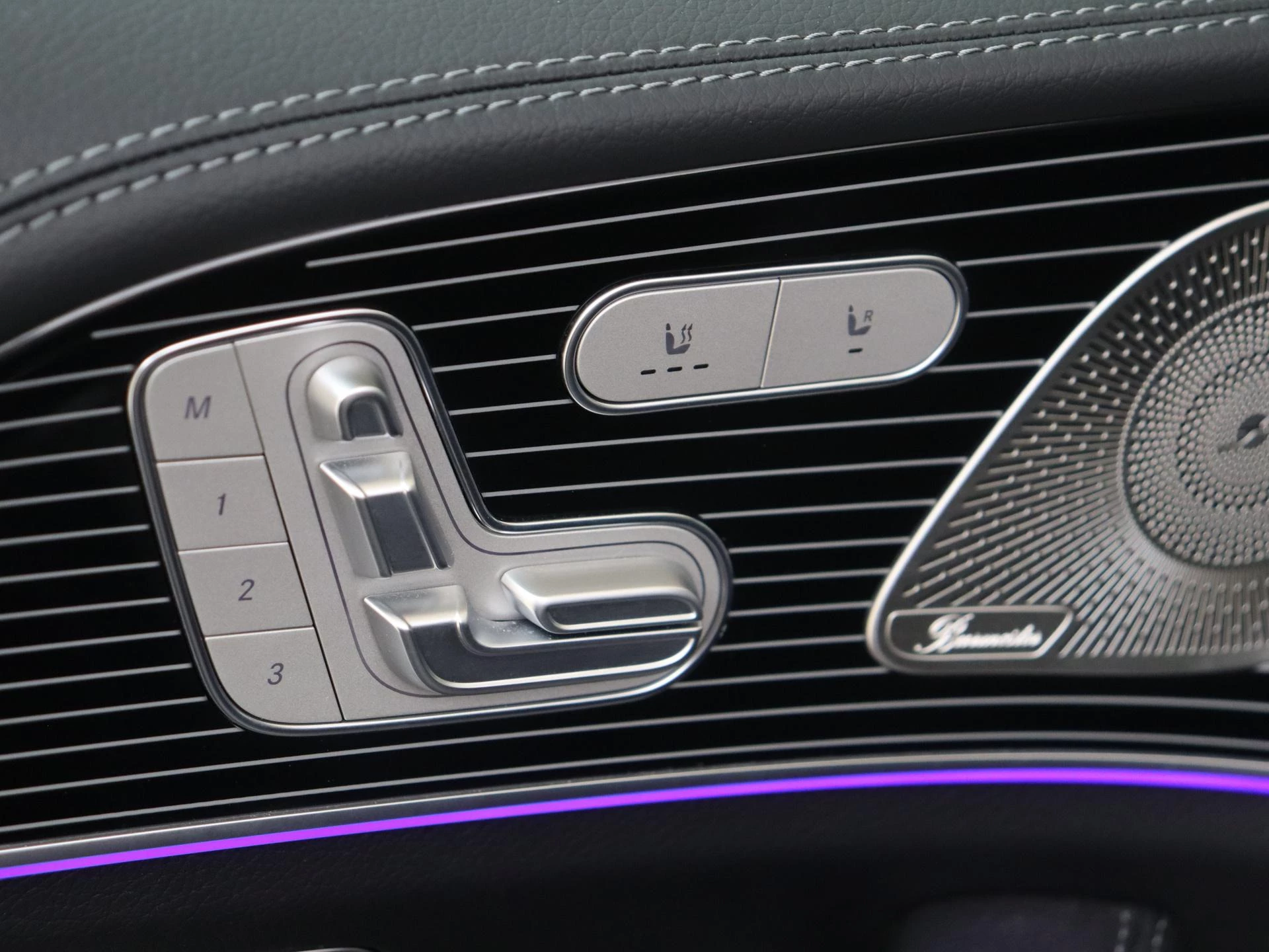 Mercedes-Benz-GLE-image-31