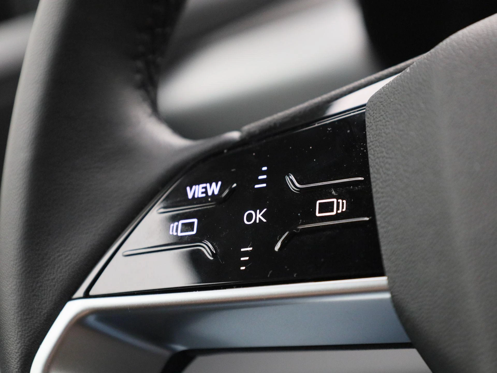 Audi-Q6 e-tron-image-17