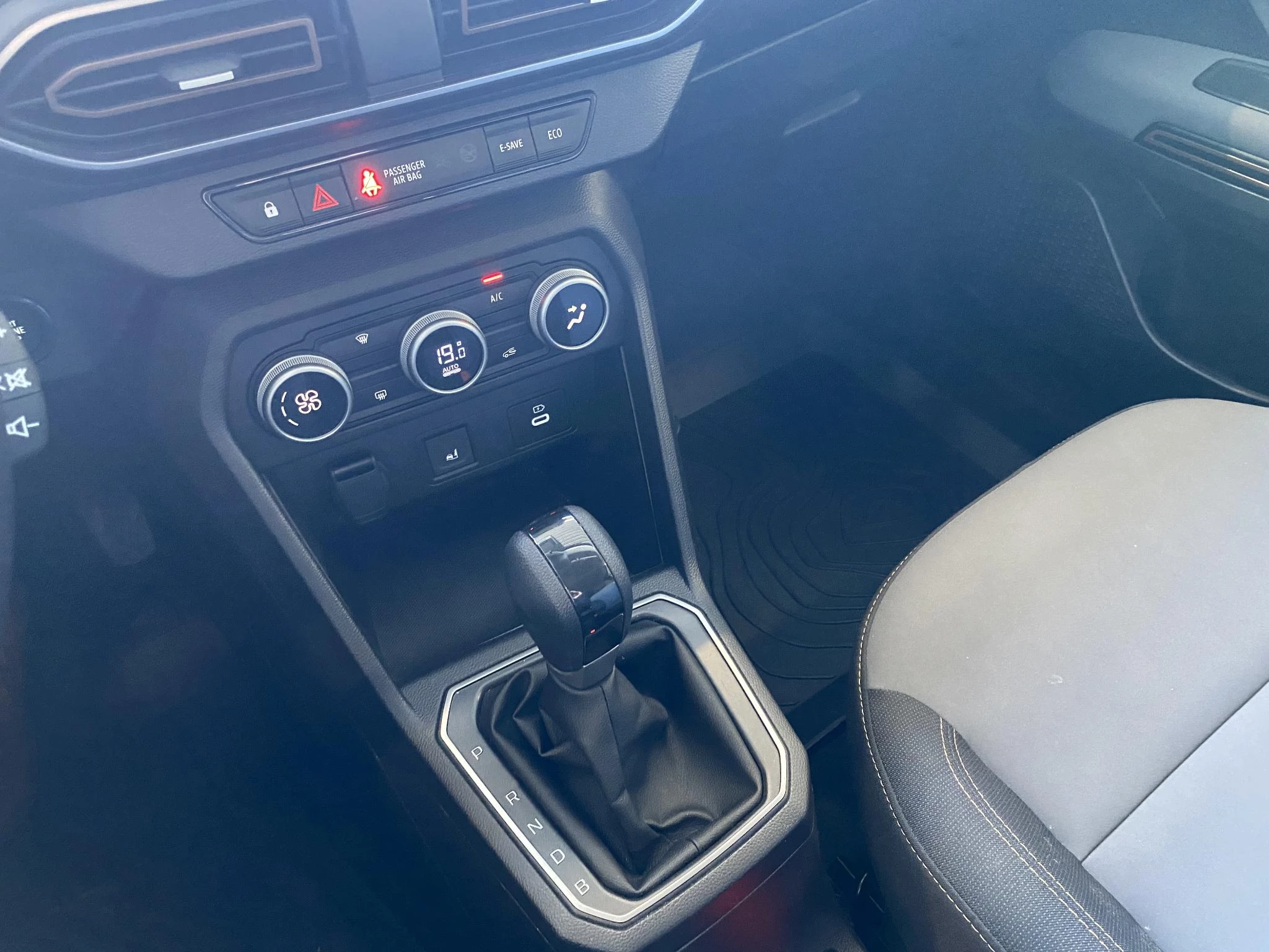 Dacia Jogger Extreme Hybrid 140 7 pl
