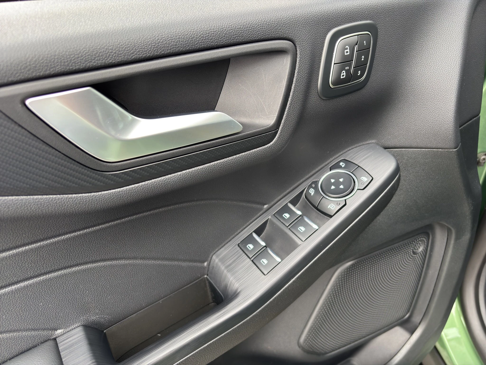 Ford-Kuga-image-15