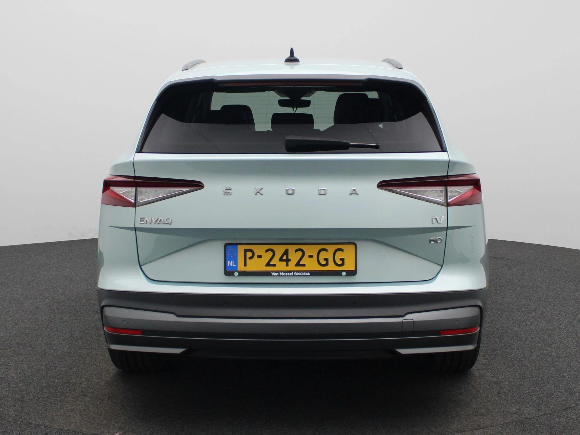 Škoda-Enyaq iV-image-4