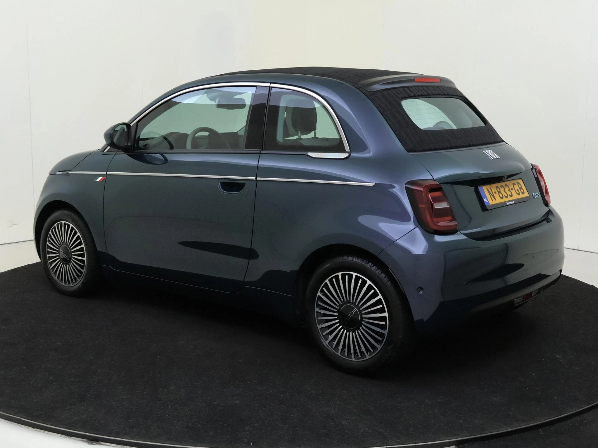 Fiat-500C-image-2