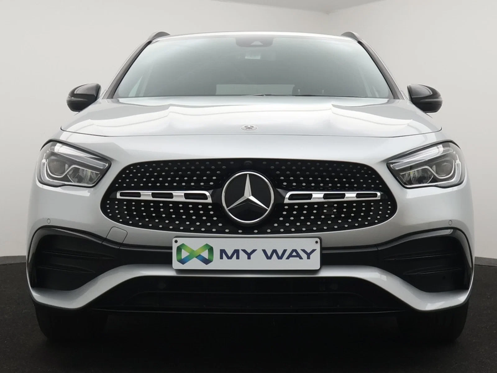 Mercedes-Benz GLA Classe (H247) AMG Line 163PK *AUTOMAAT*LEDER*ALCANTARA*CAMERA*PDC*CRUISE*APP-CONNECT*NAVI*KEYLESS GO*...*
