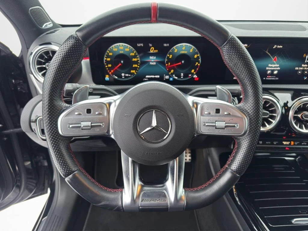 Mercedes-AMG-A-Klasse 45-image-15
