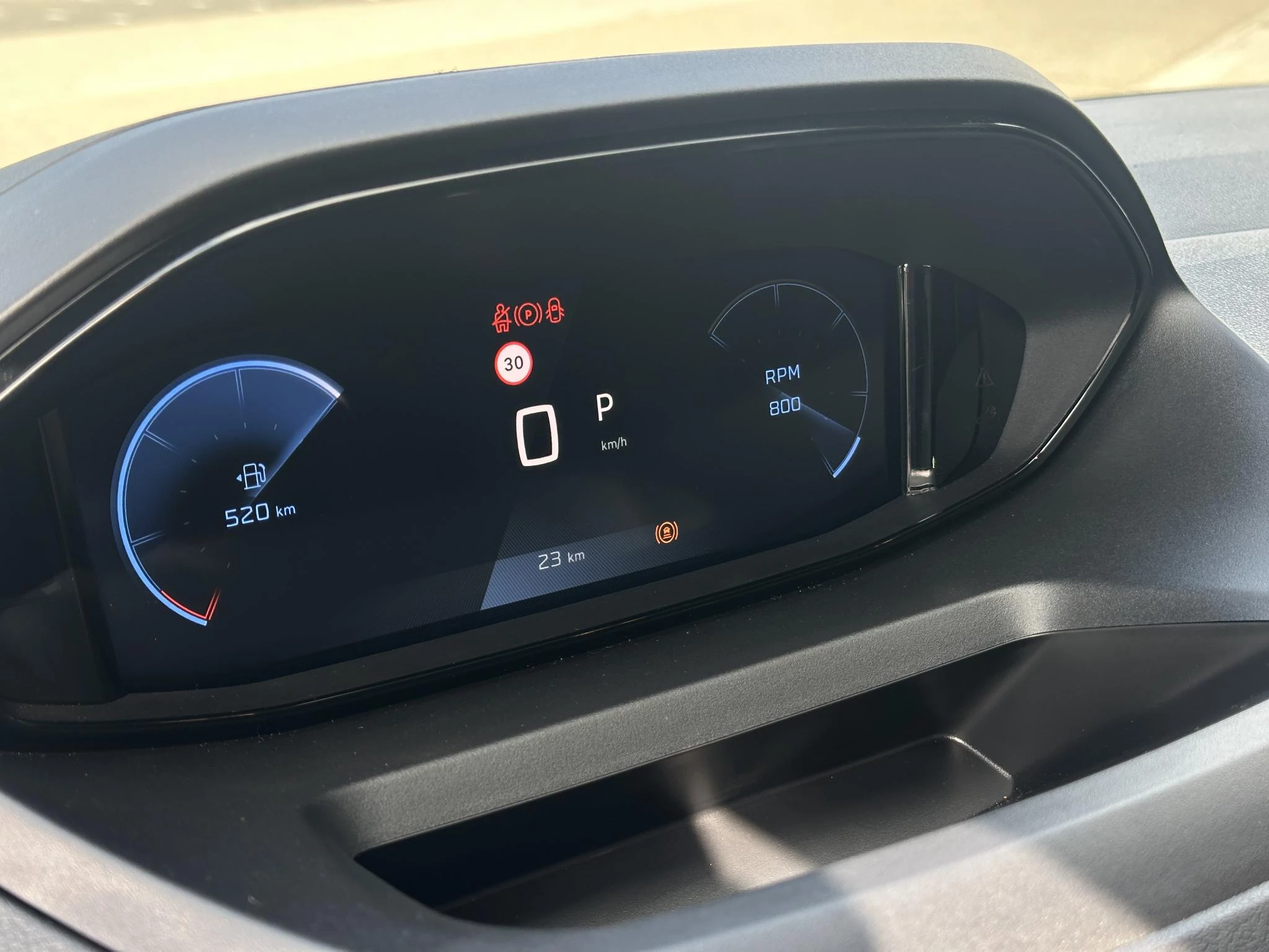 Peugeot-Partner-image-8