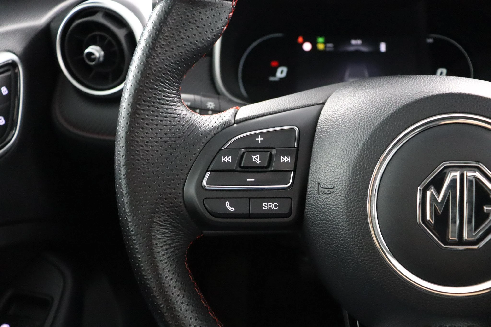MG ZS EV Long Range Luxury 70 kWh