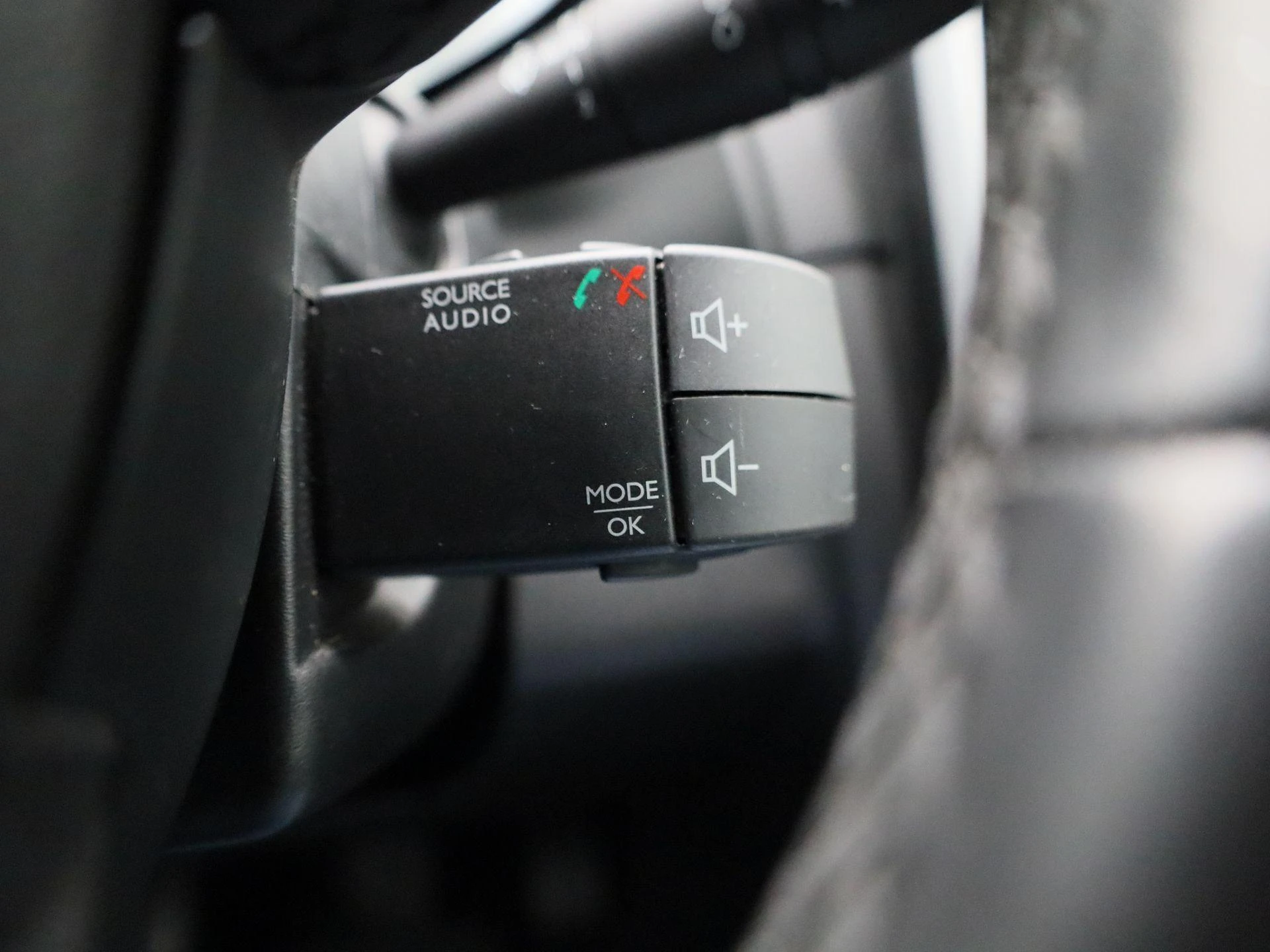 Renault-Clio-image-28