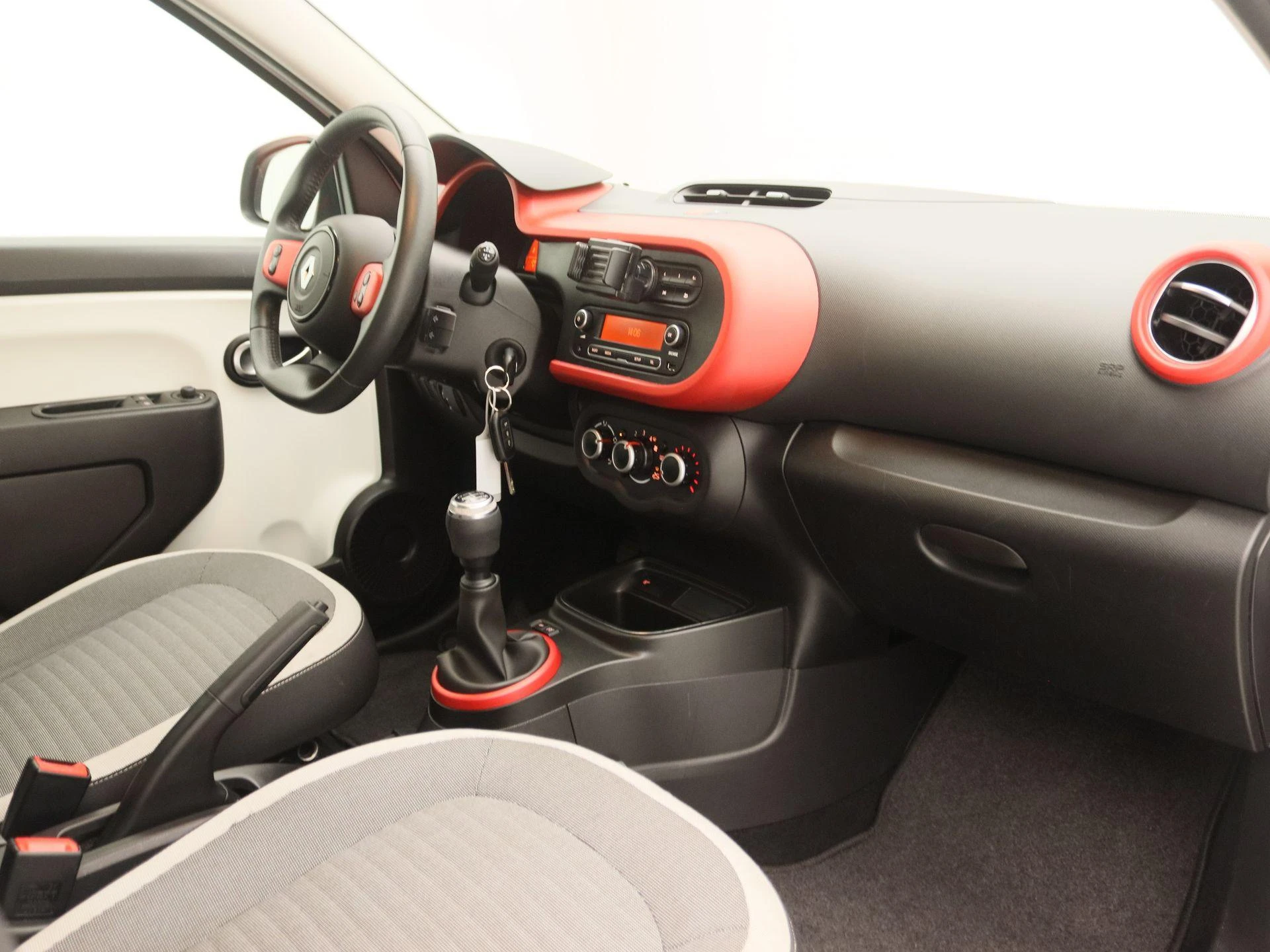 Renault-Twingo-image-19