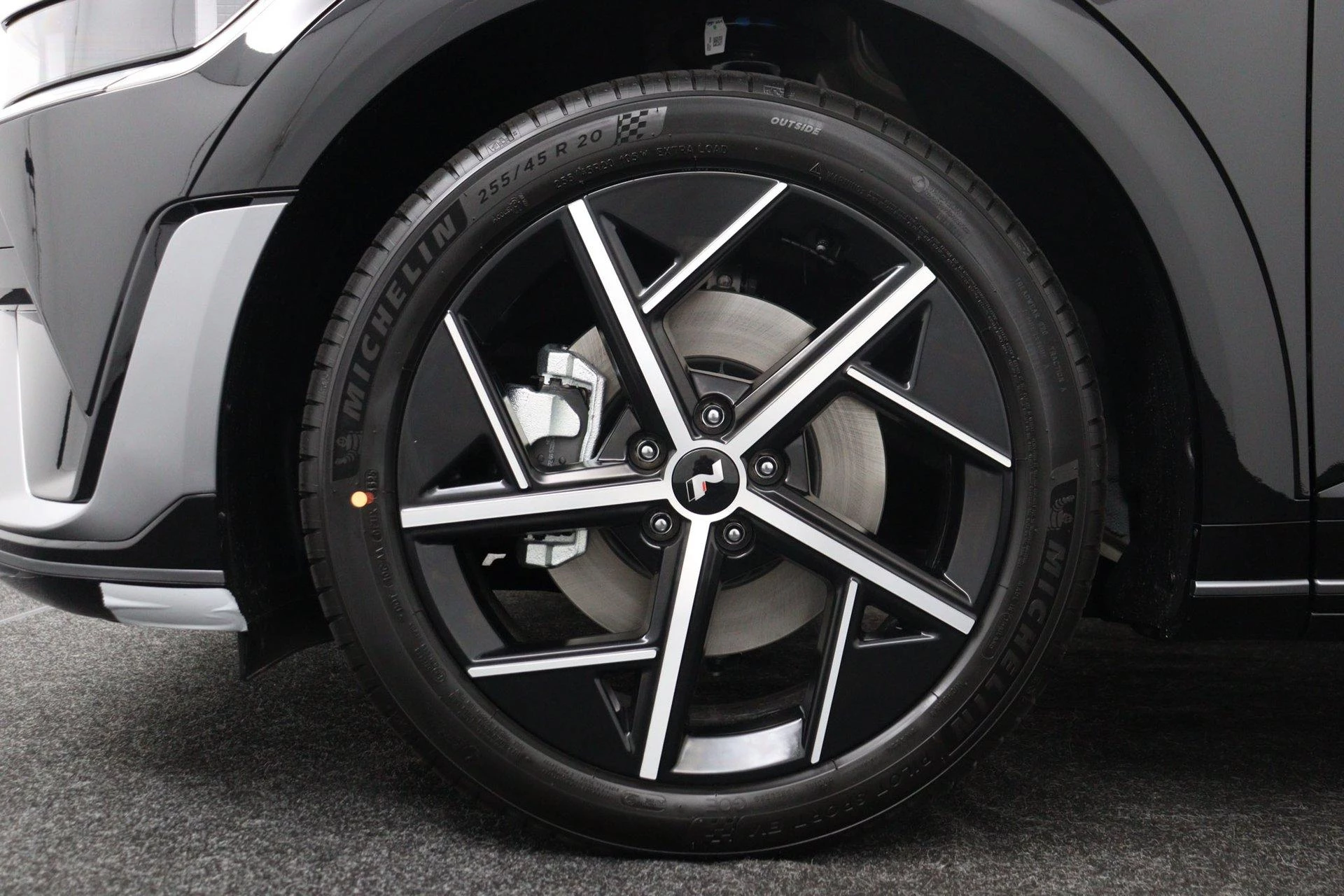 Hyundai-IONIQ 5-image-11