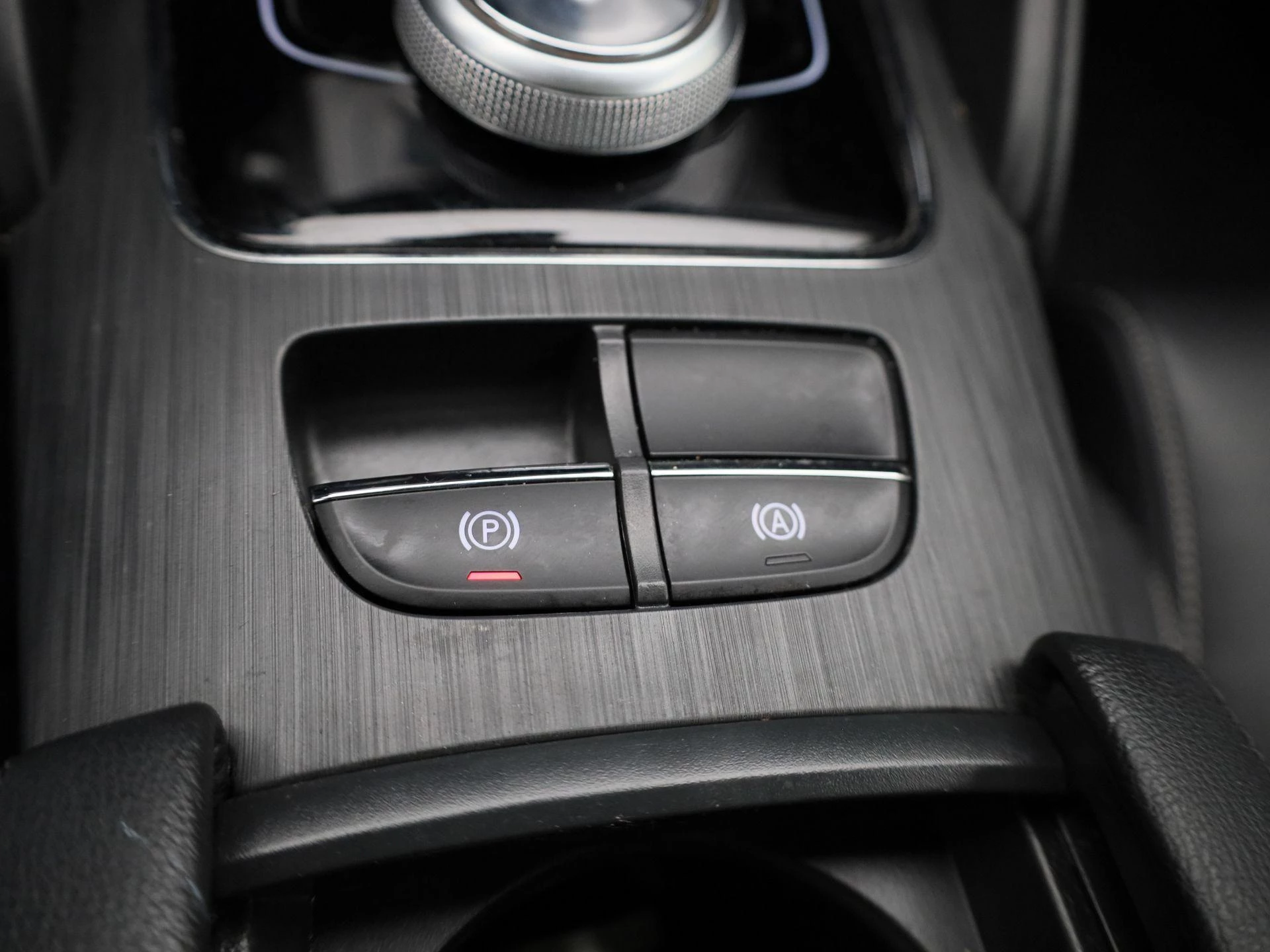 MG-ZS EV-image-25