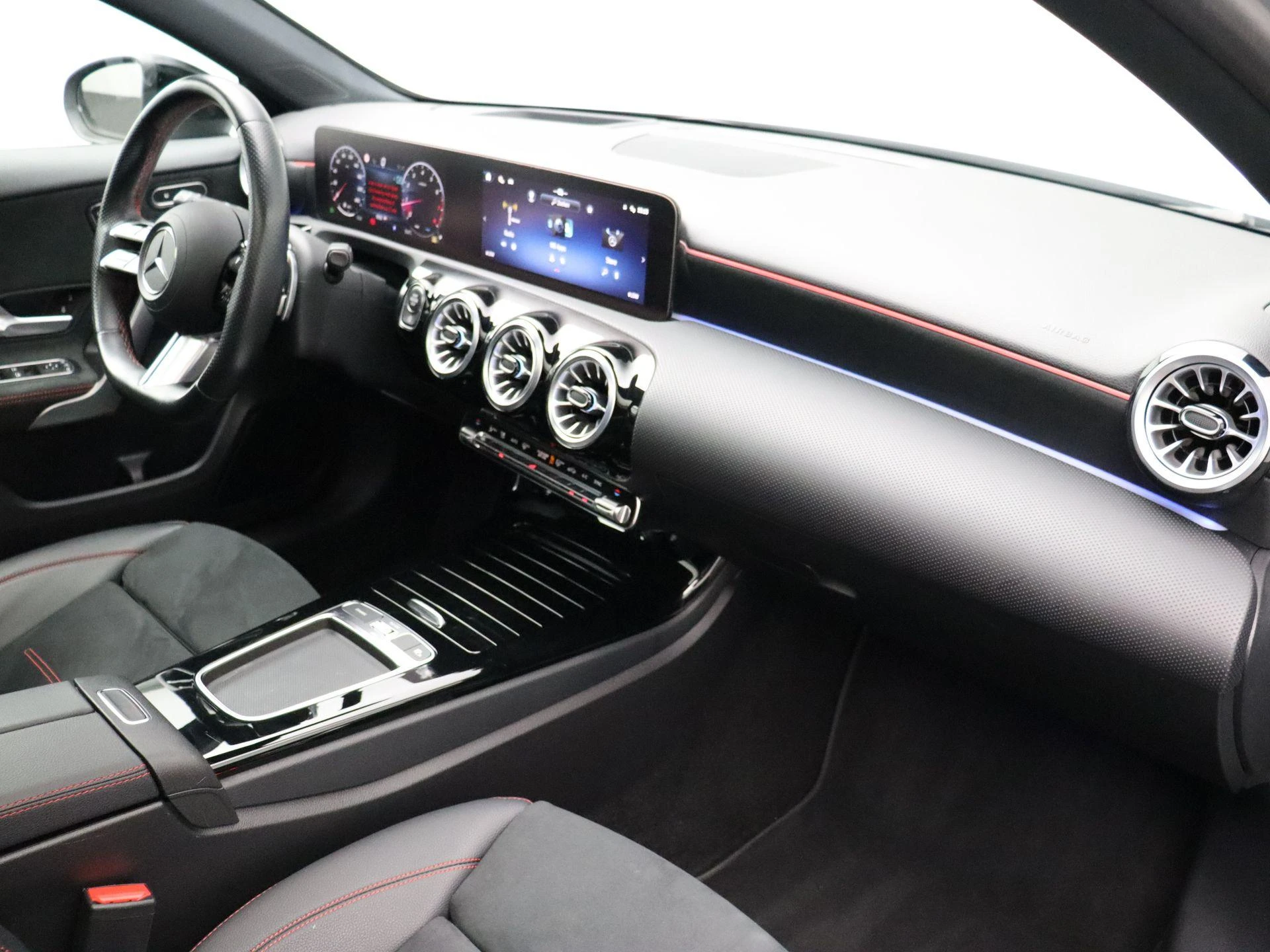 Mercedes-Benz-Classe A-image-26