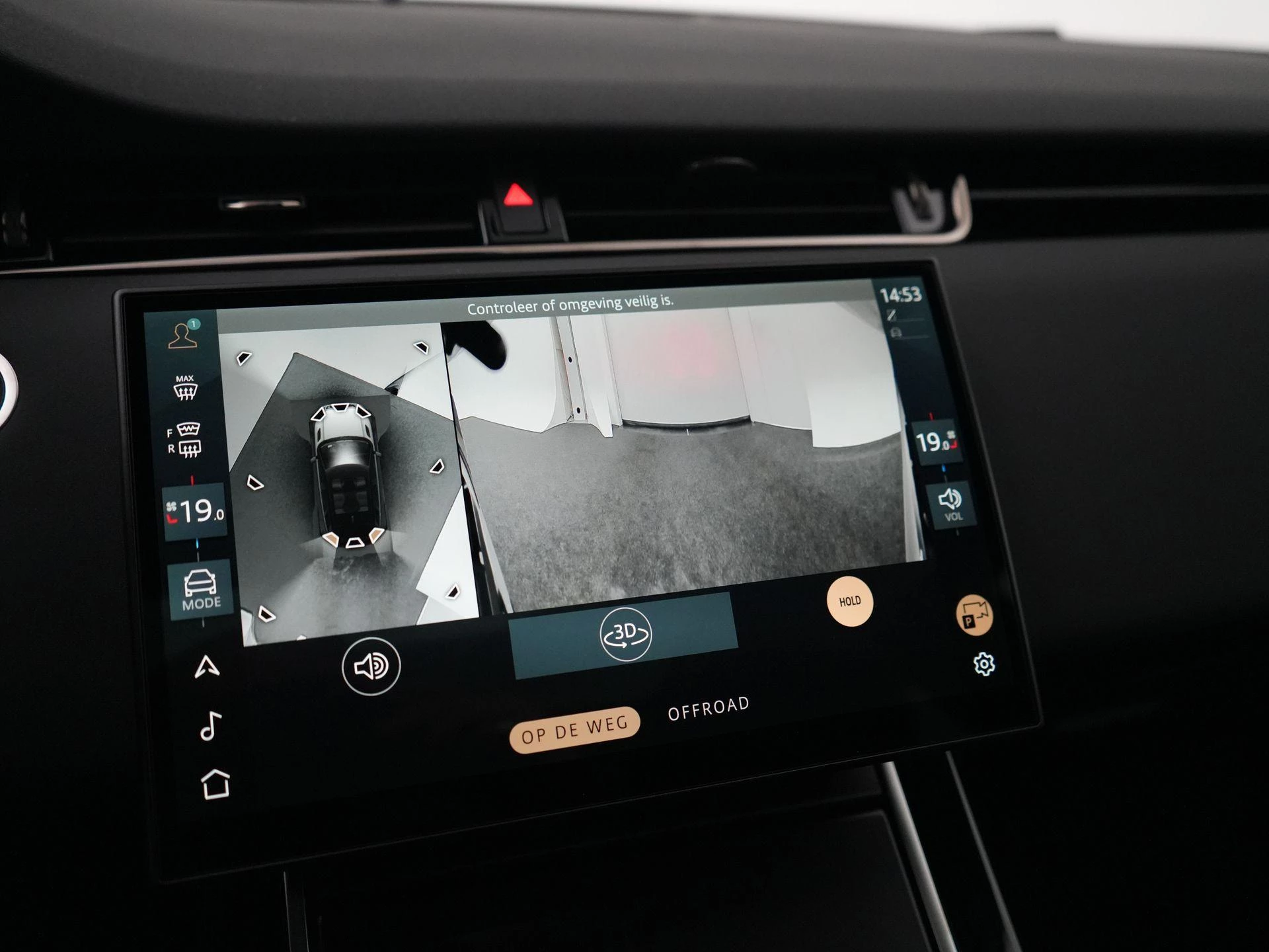 Land Rover-Range Rover Evoque-image-28