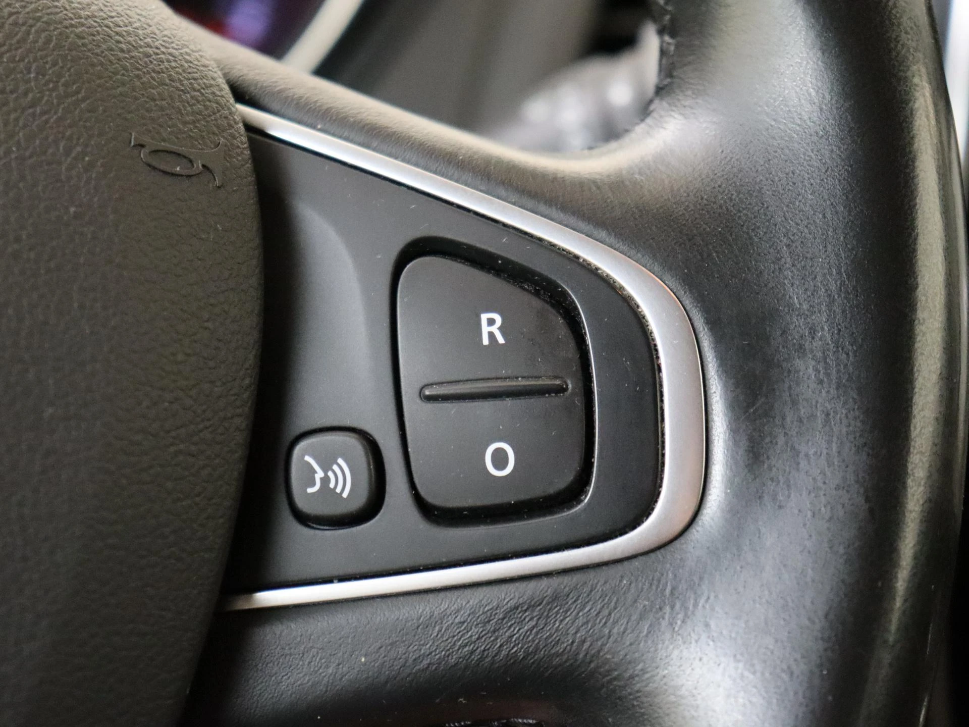 Renault-Captur-image-12