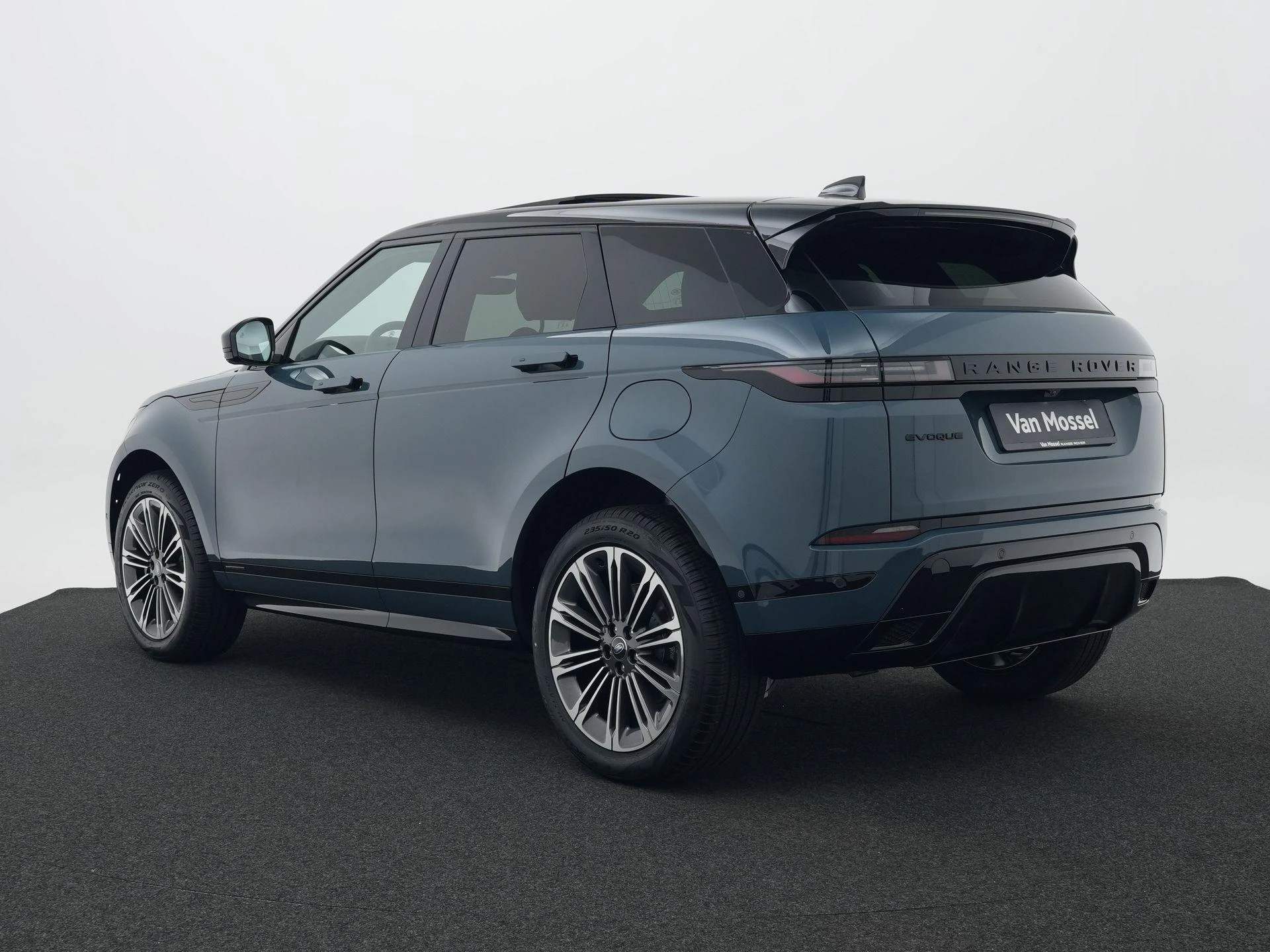 Land Rover-Range Rover Evoque-image-2