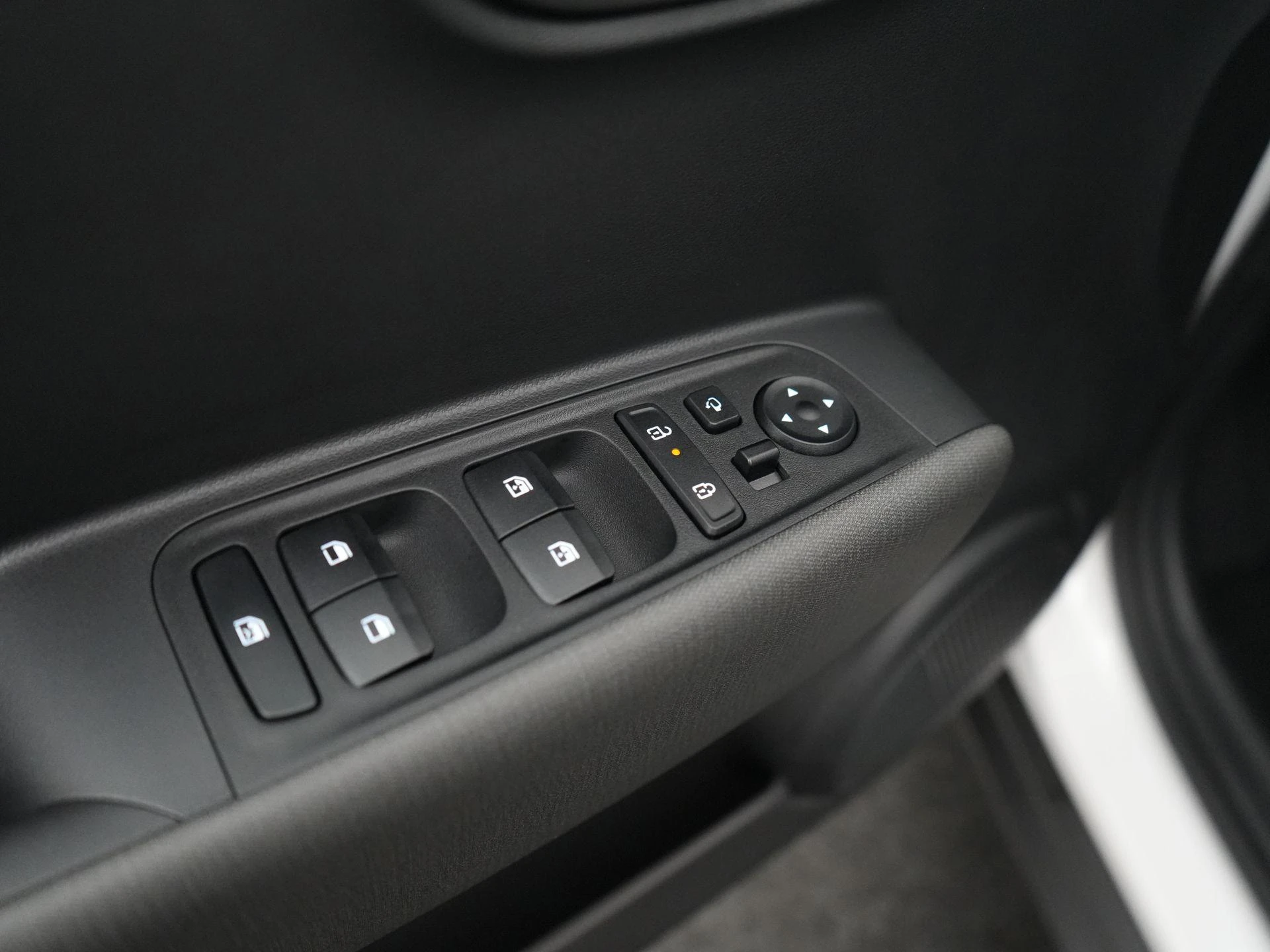 Hyundai-Inster-image-26