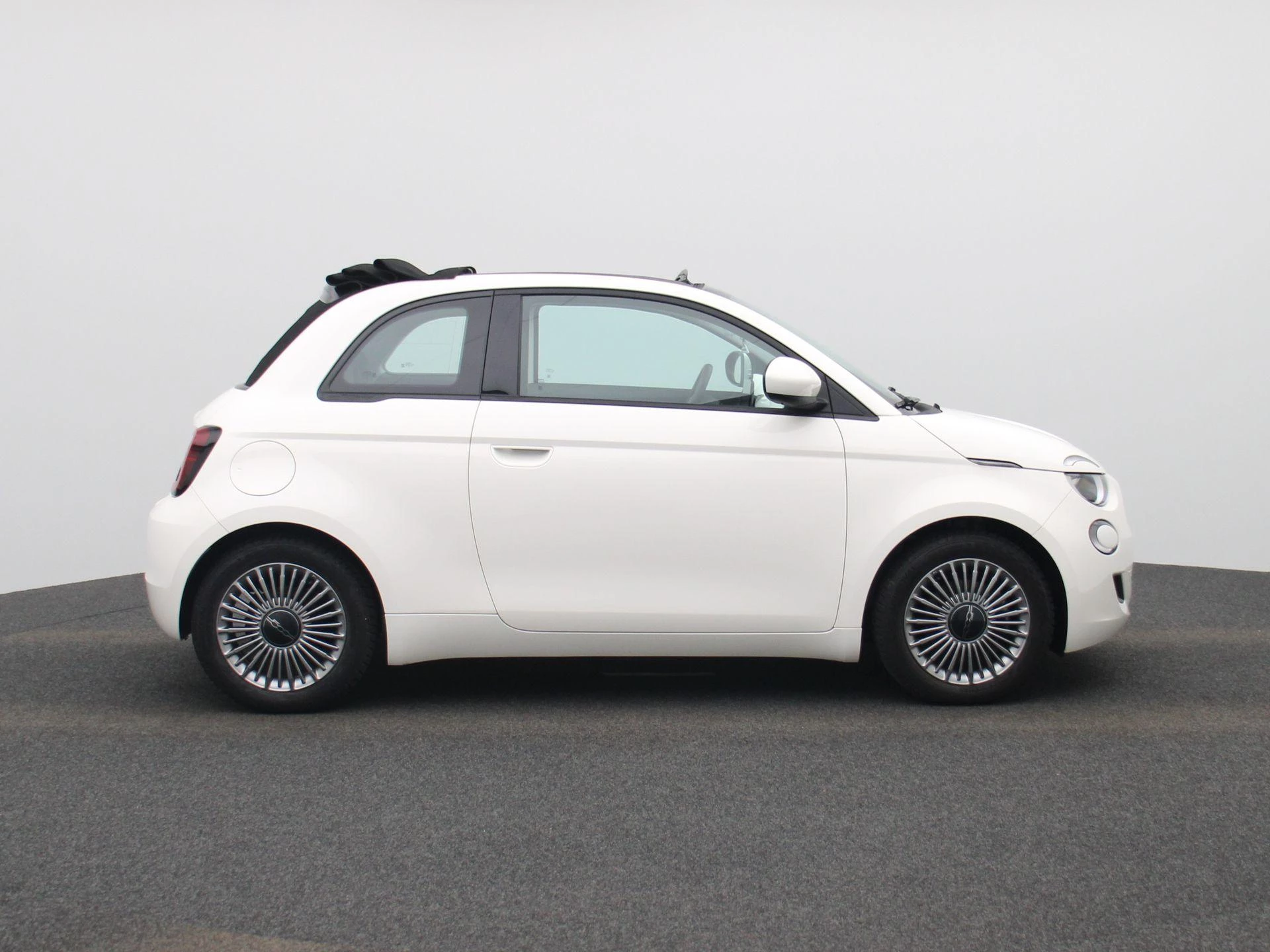 Fiat-500C-image-5