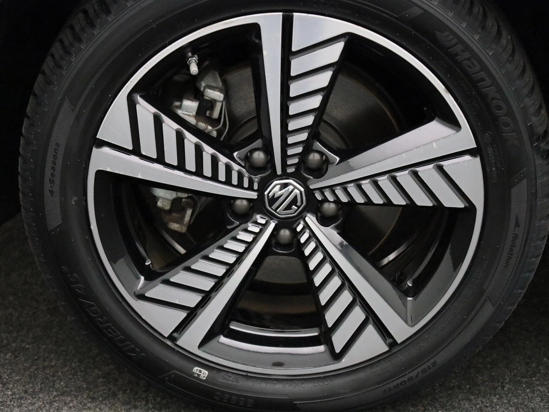MG-ZS EV-image-12