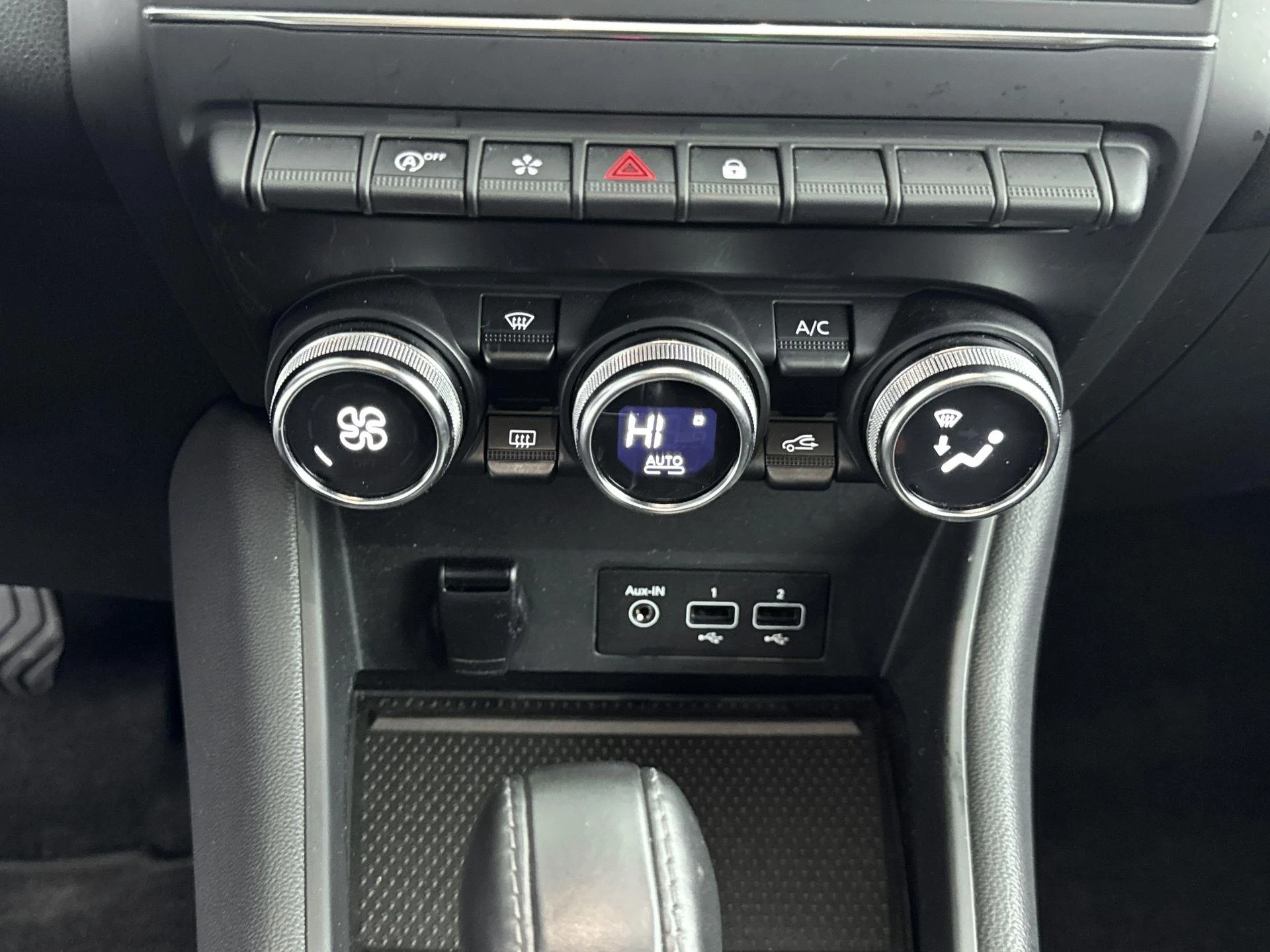 Renault-Captur-image-28