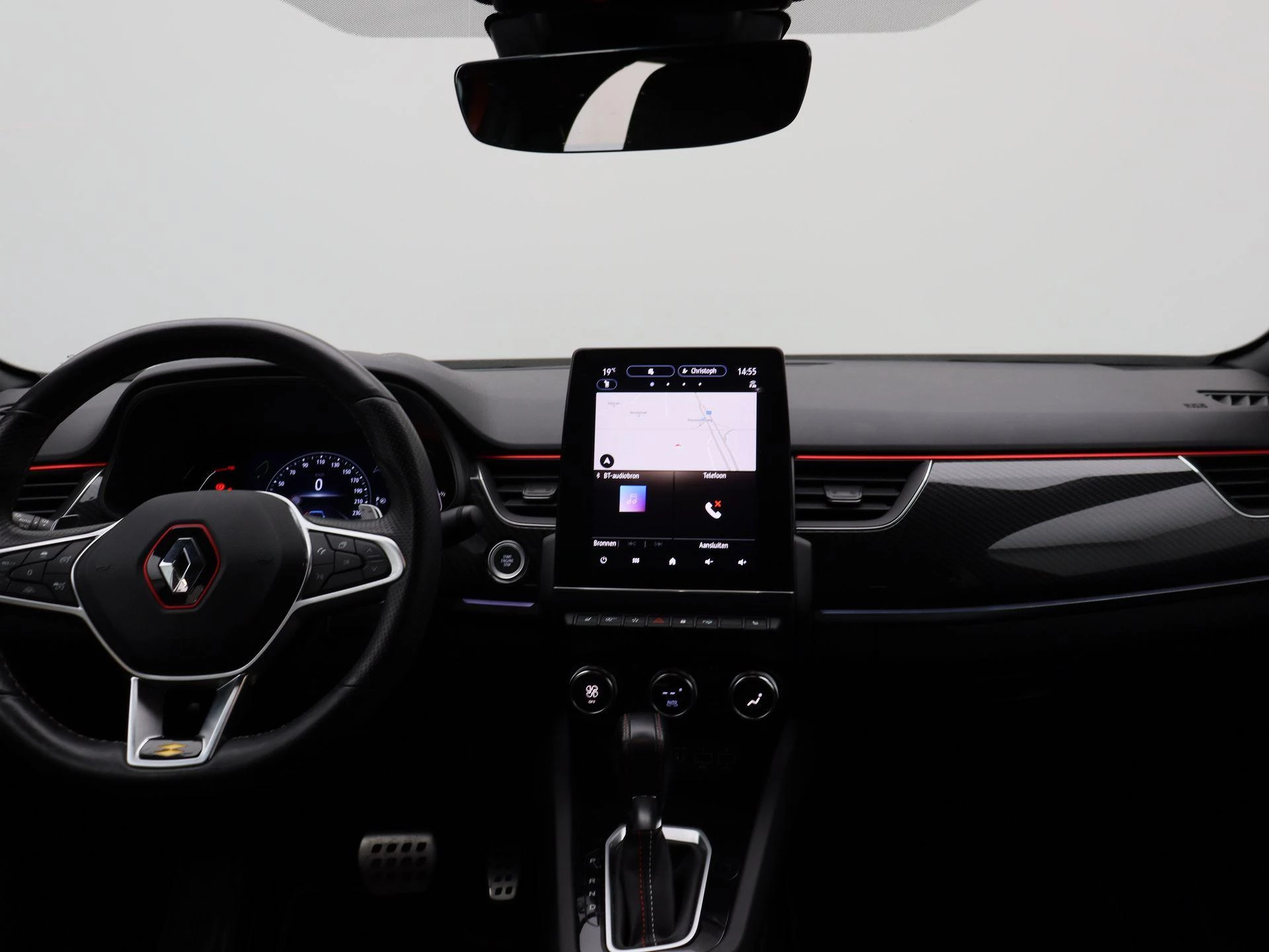 Renault-Arkana-image-25